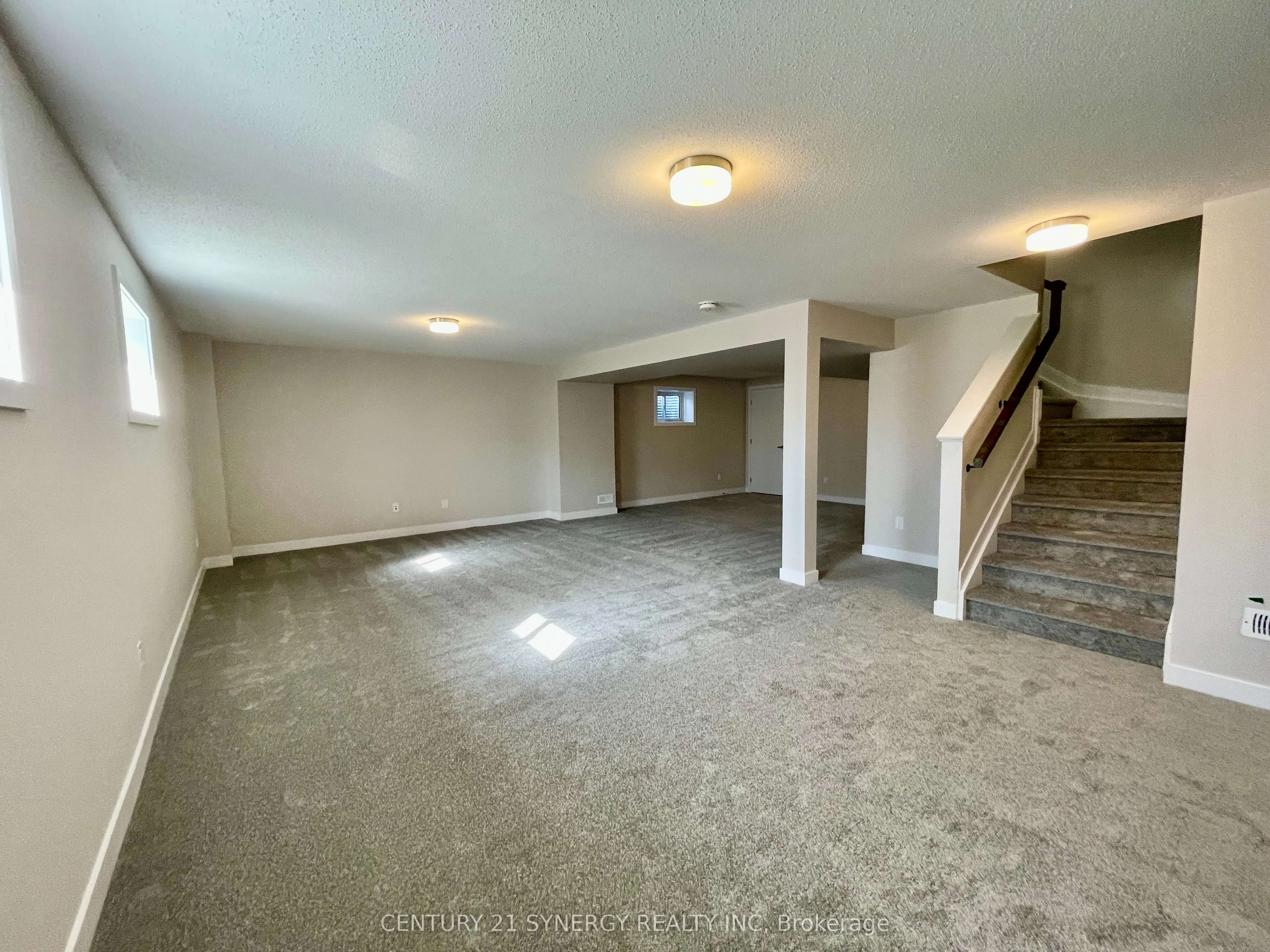 862 Henslows Circle