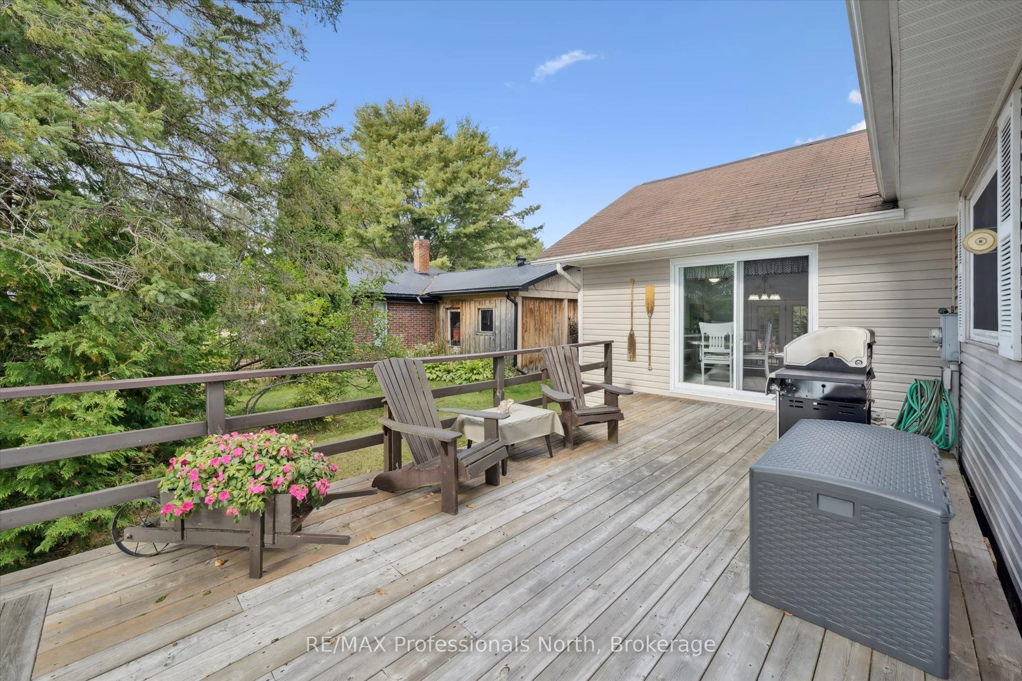 166 Lakeview Avenue