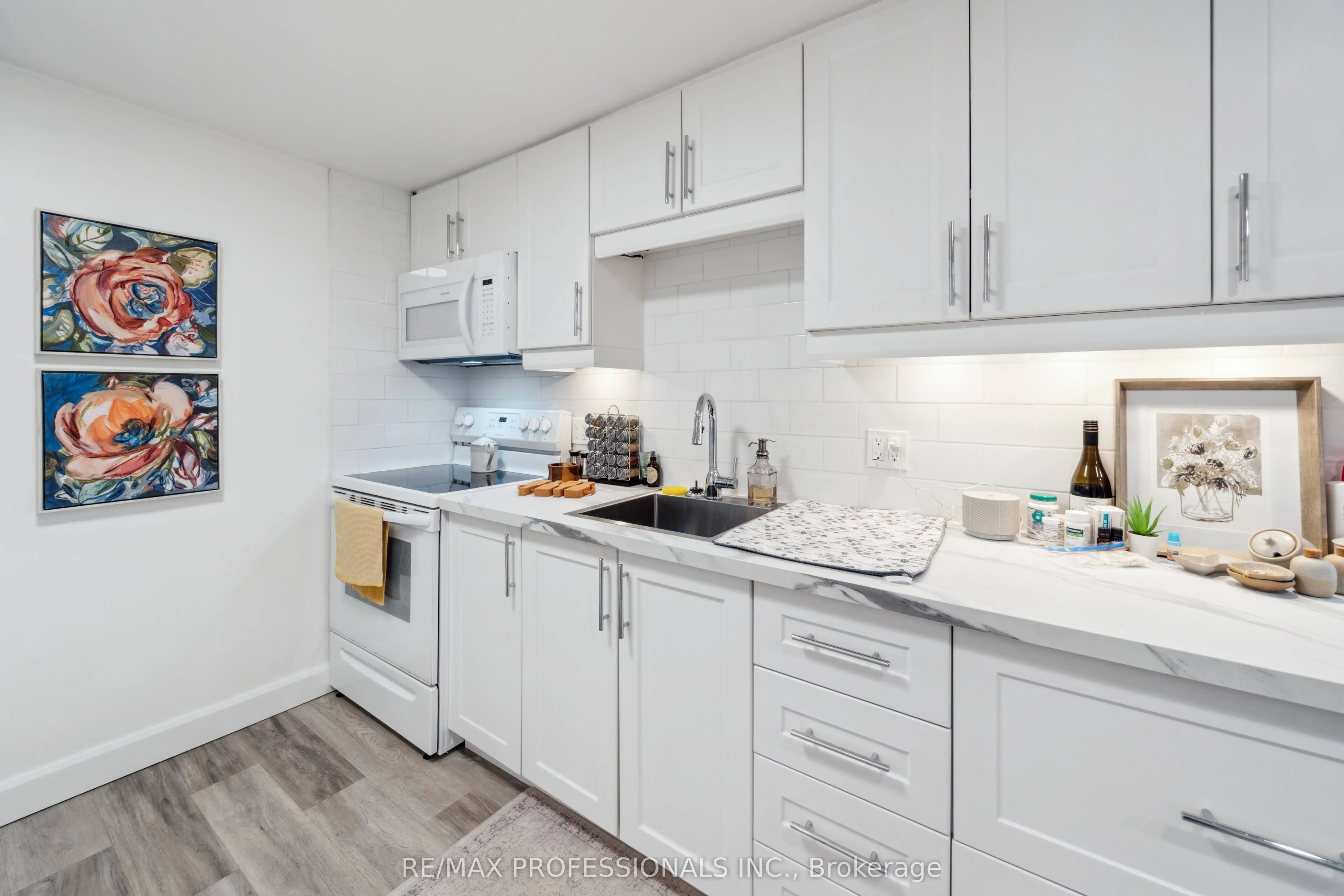 14 Manitoba Street, #6