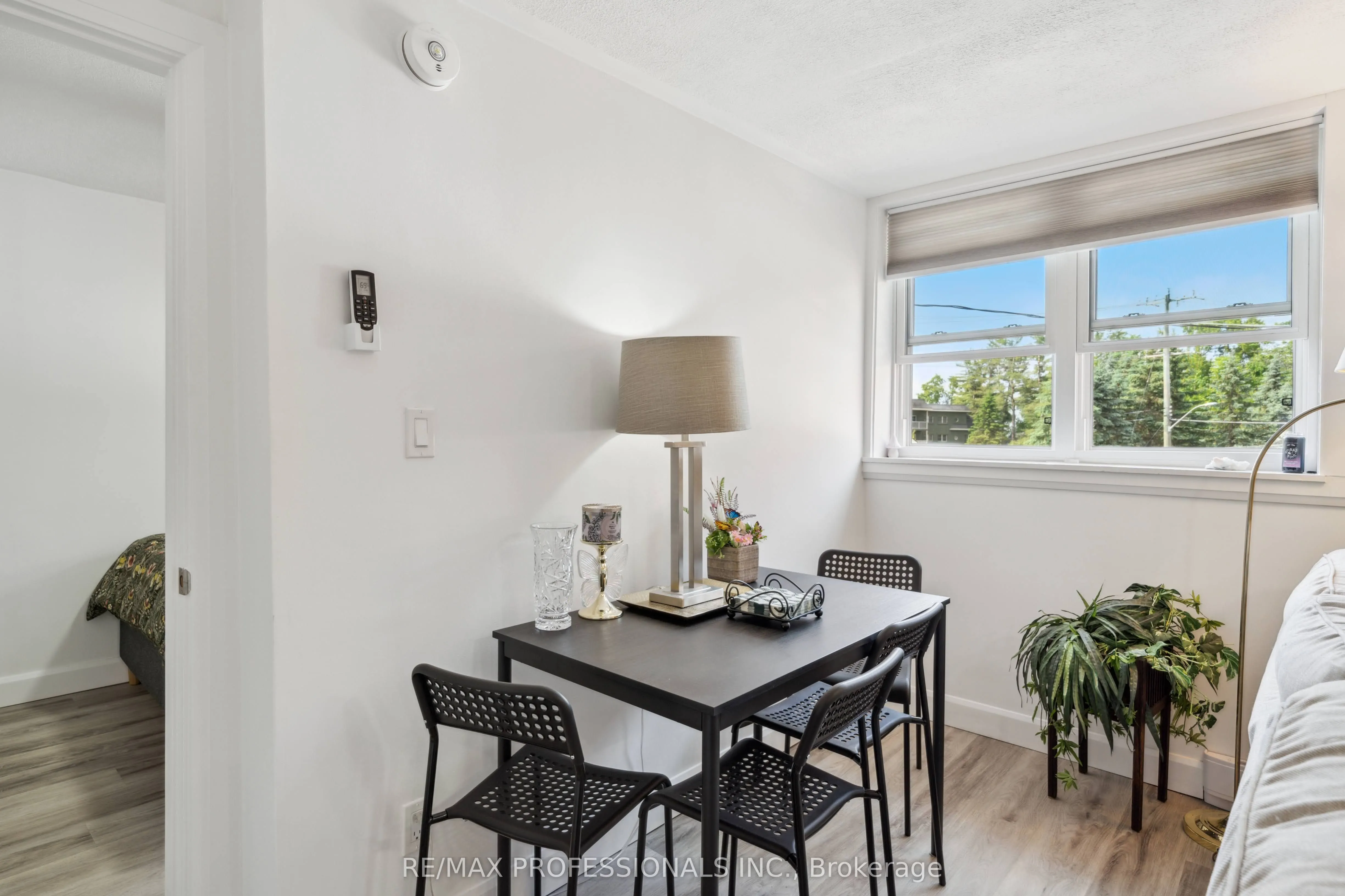 14 Manitoba Street, #6