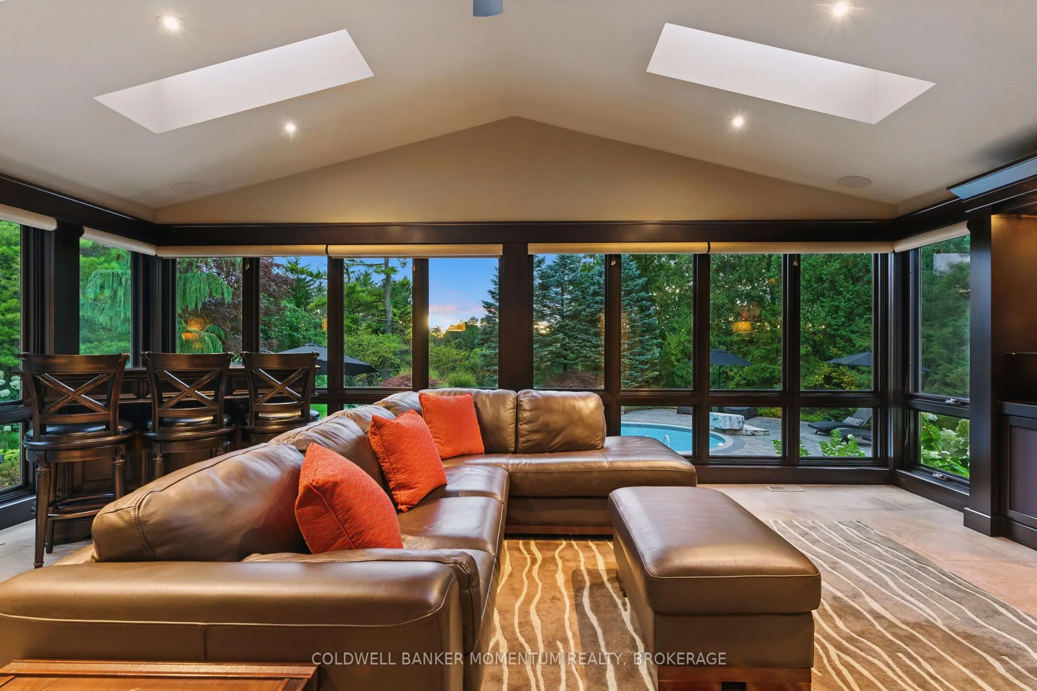 25 Sunset Drive