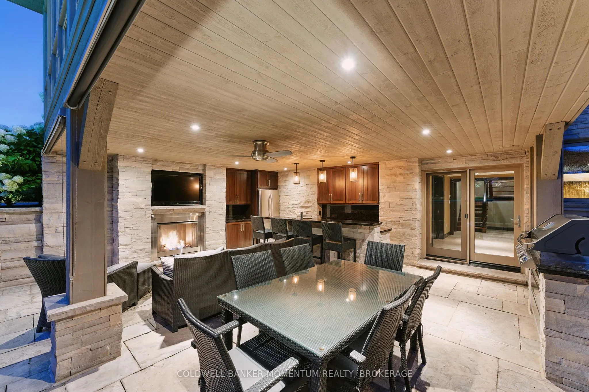 25 Sunset Drive