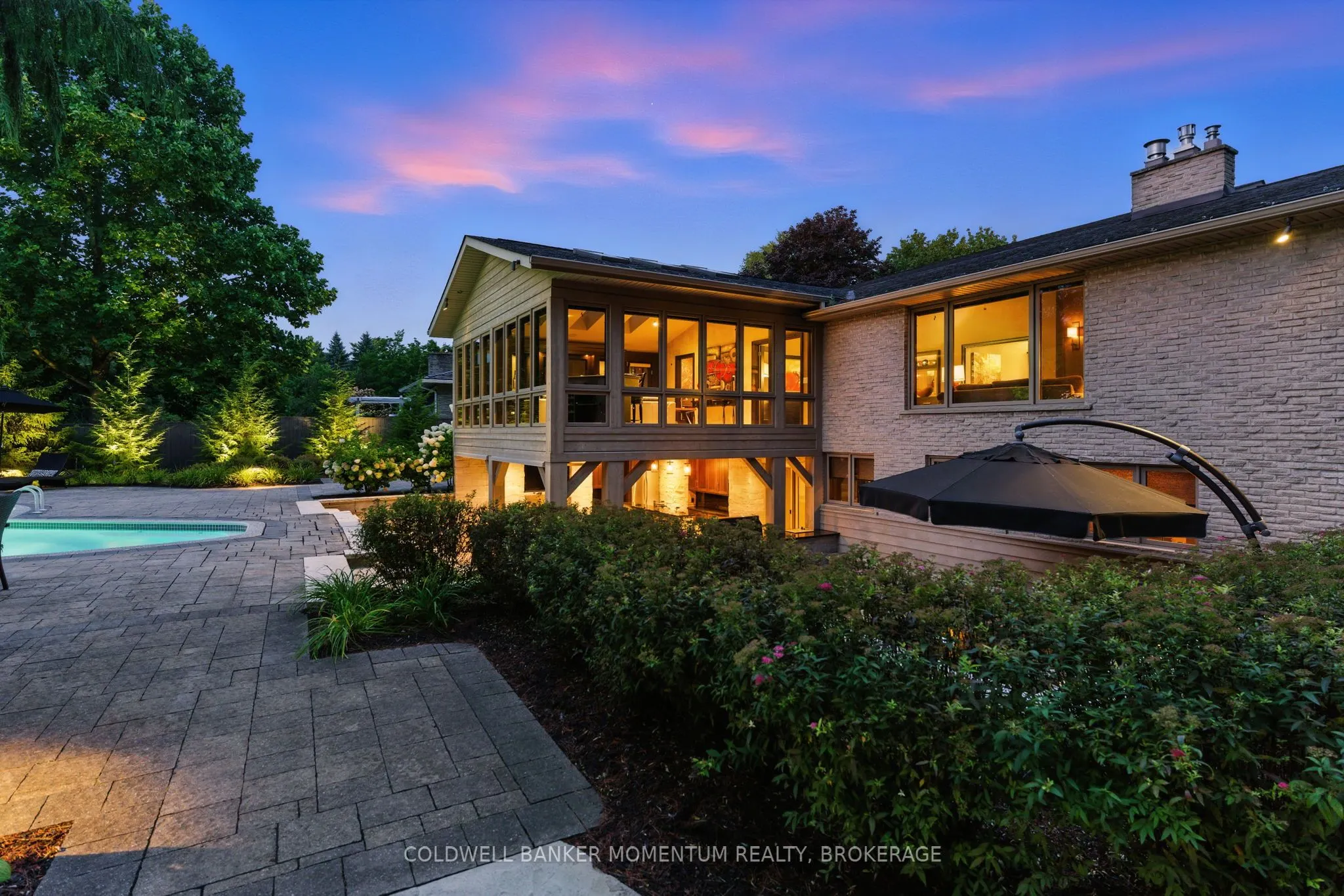 25 Sunset Drive