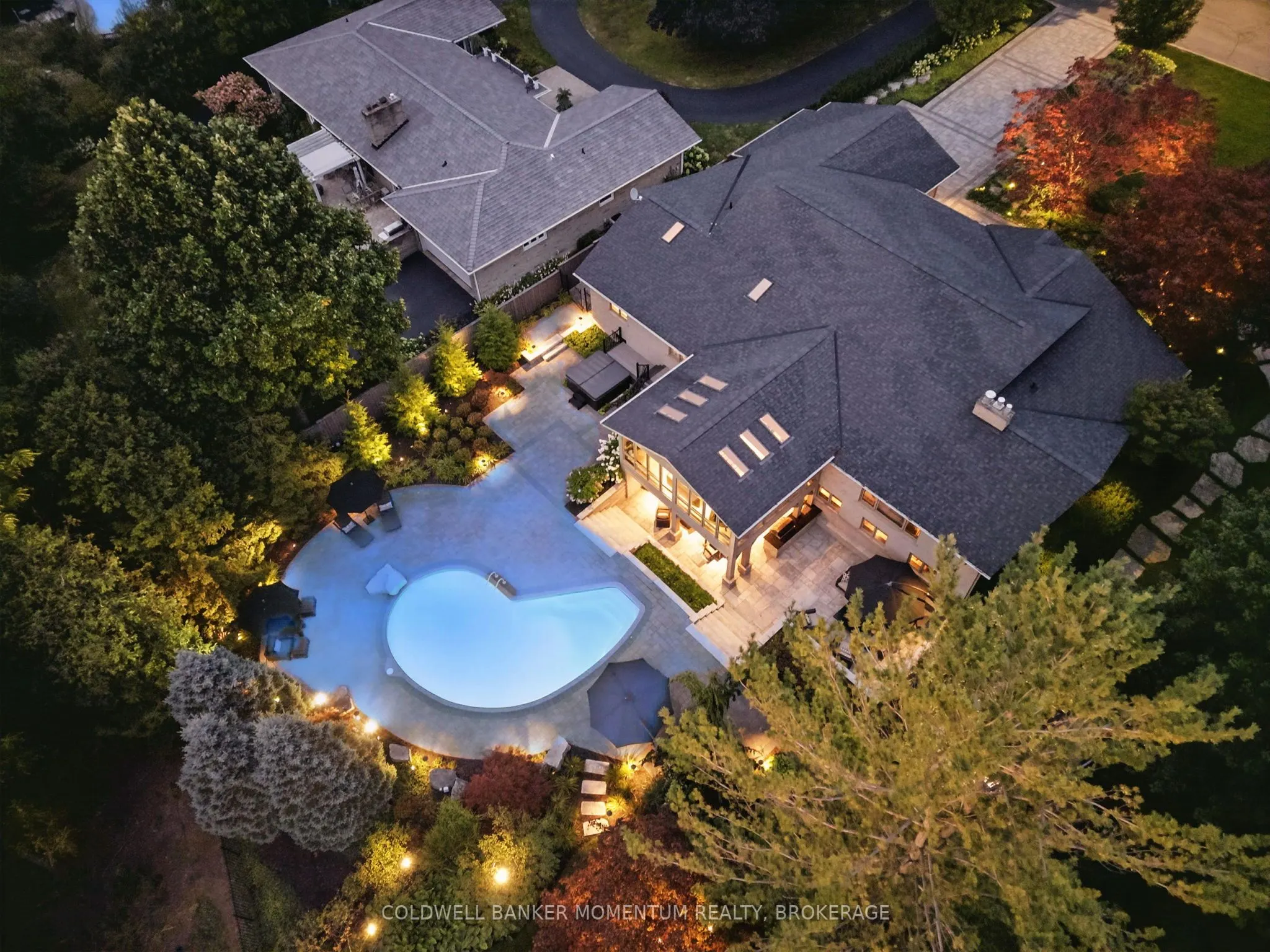 25 Sunset Drive