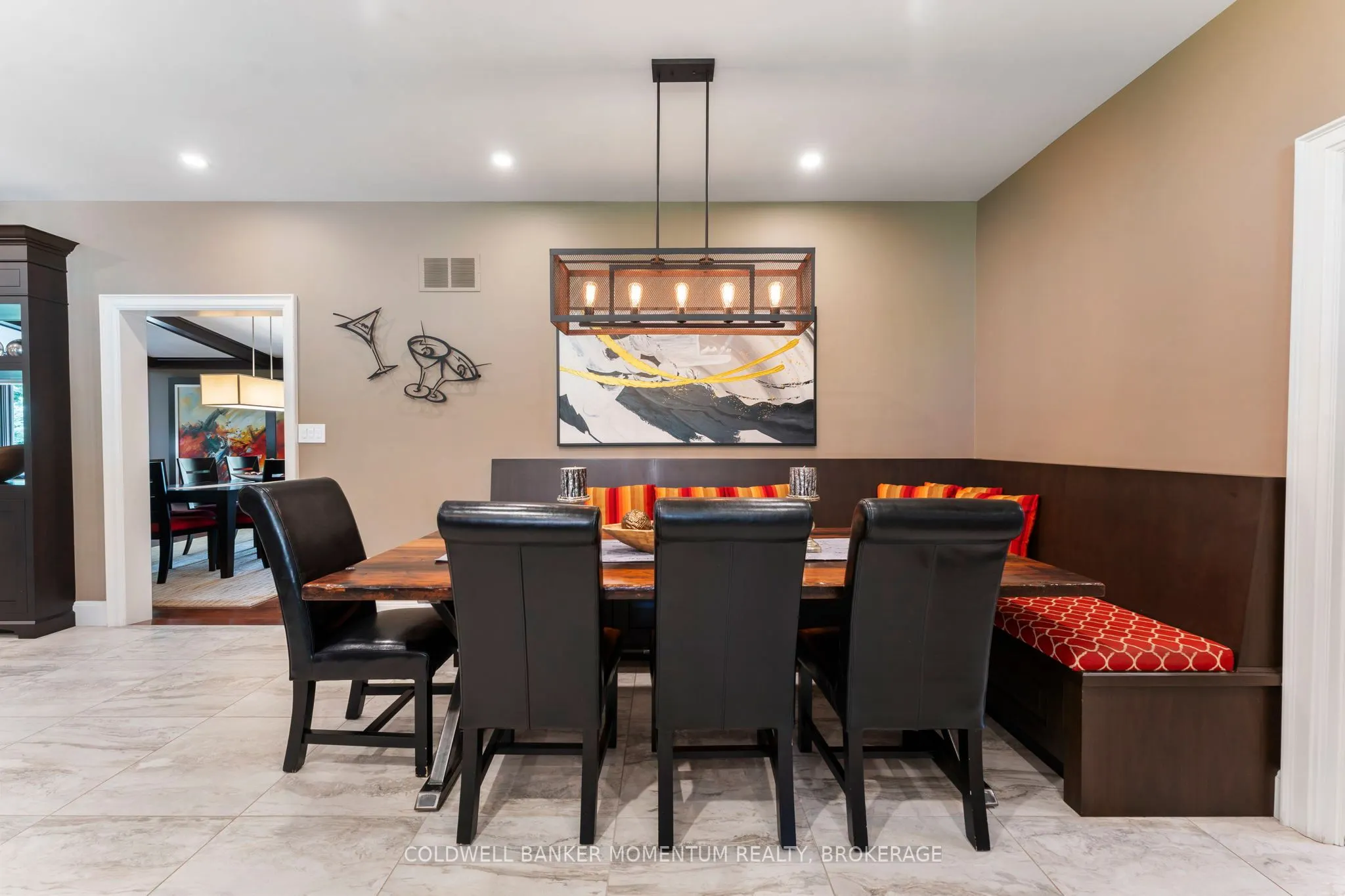 25 Sunset Drive