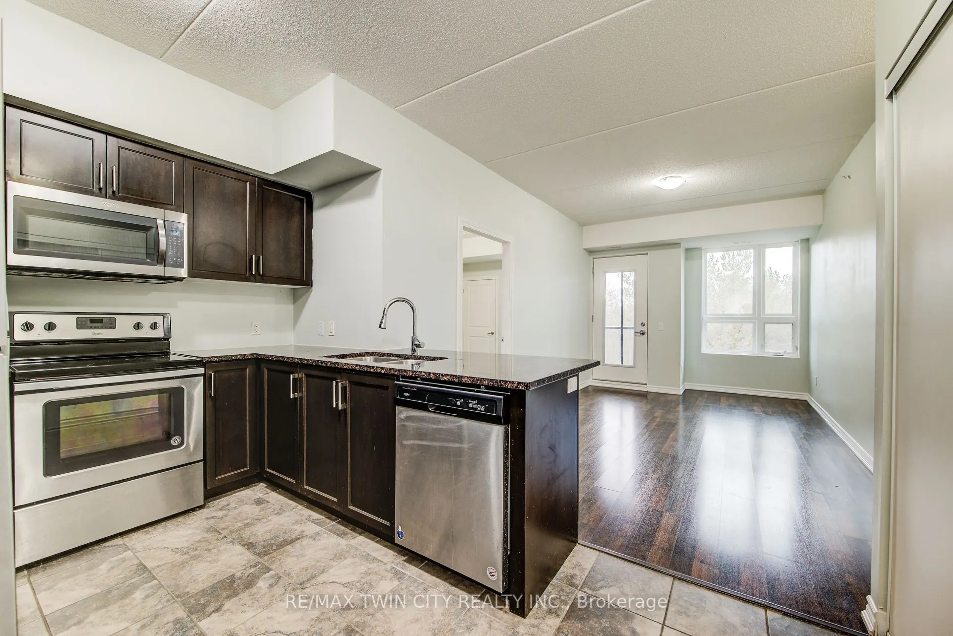 1284 Gordon Street, #306