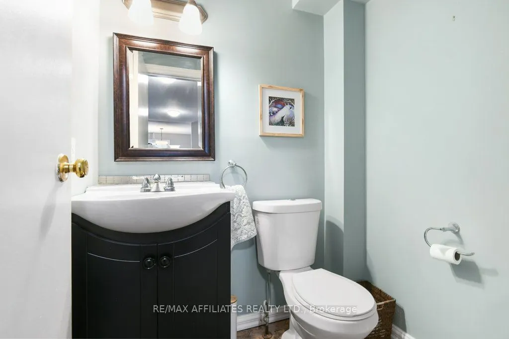 355 Mullett Street, #3