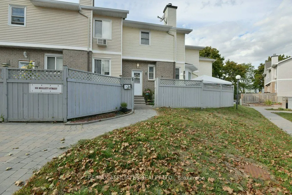 355 Mullett Street, #3