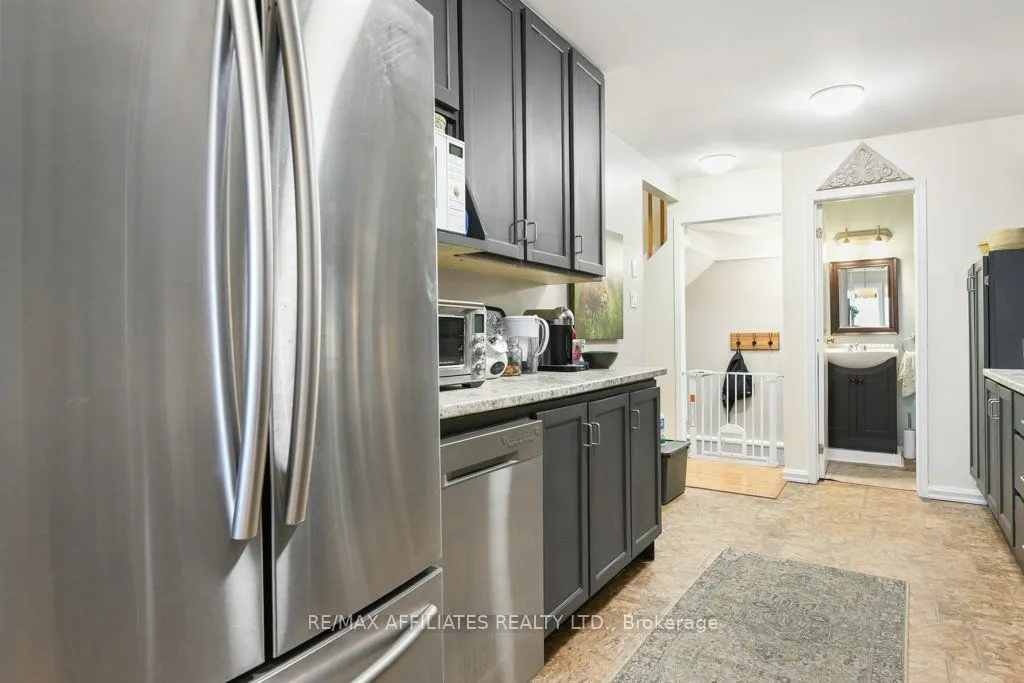 355 Mullett Street, #3