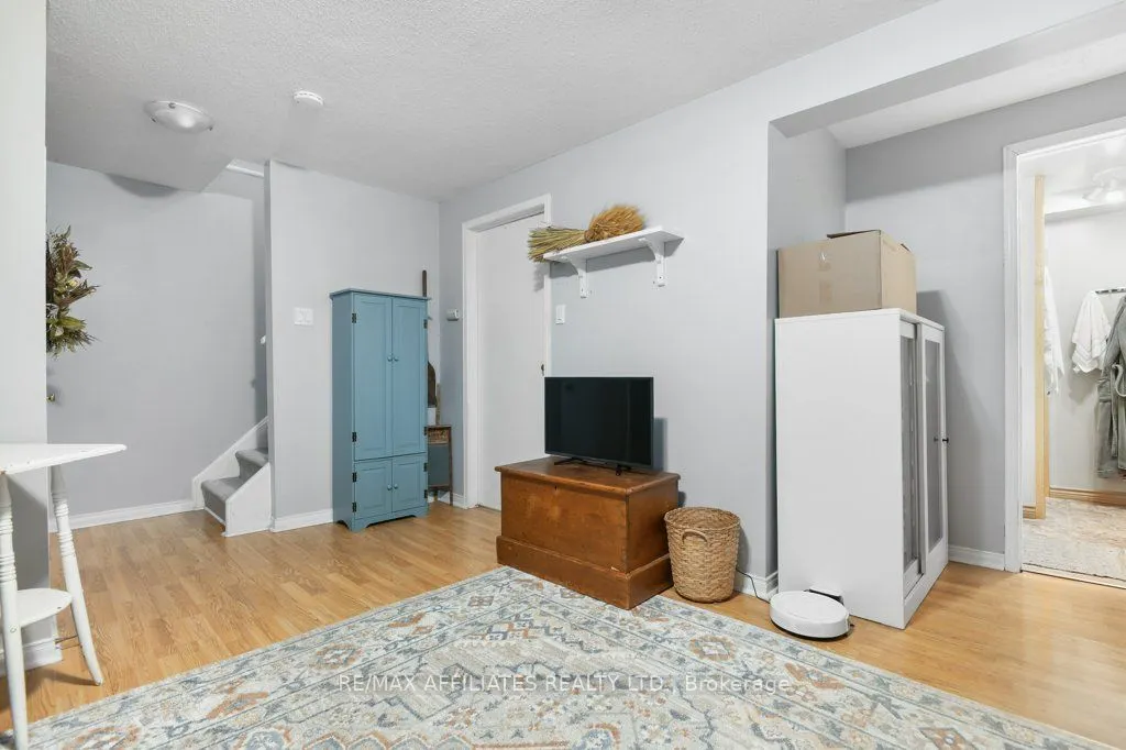 355 Mullett Street, #3
