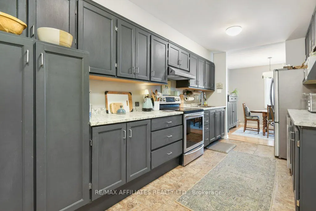 355 Mullett Street, #3