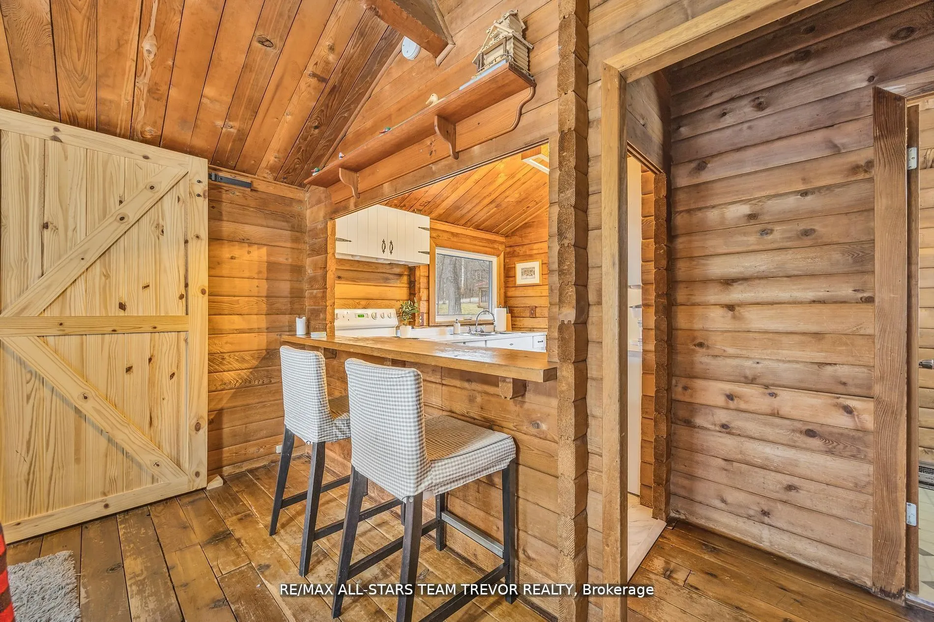 143 Chalet Crescent