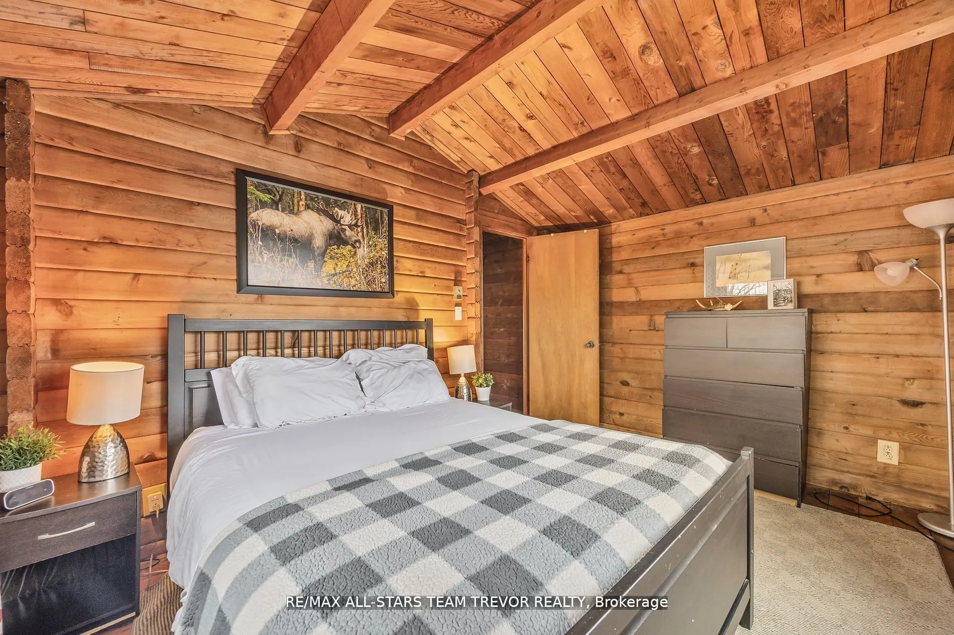 143 Chalet Crescent