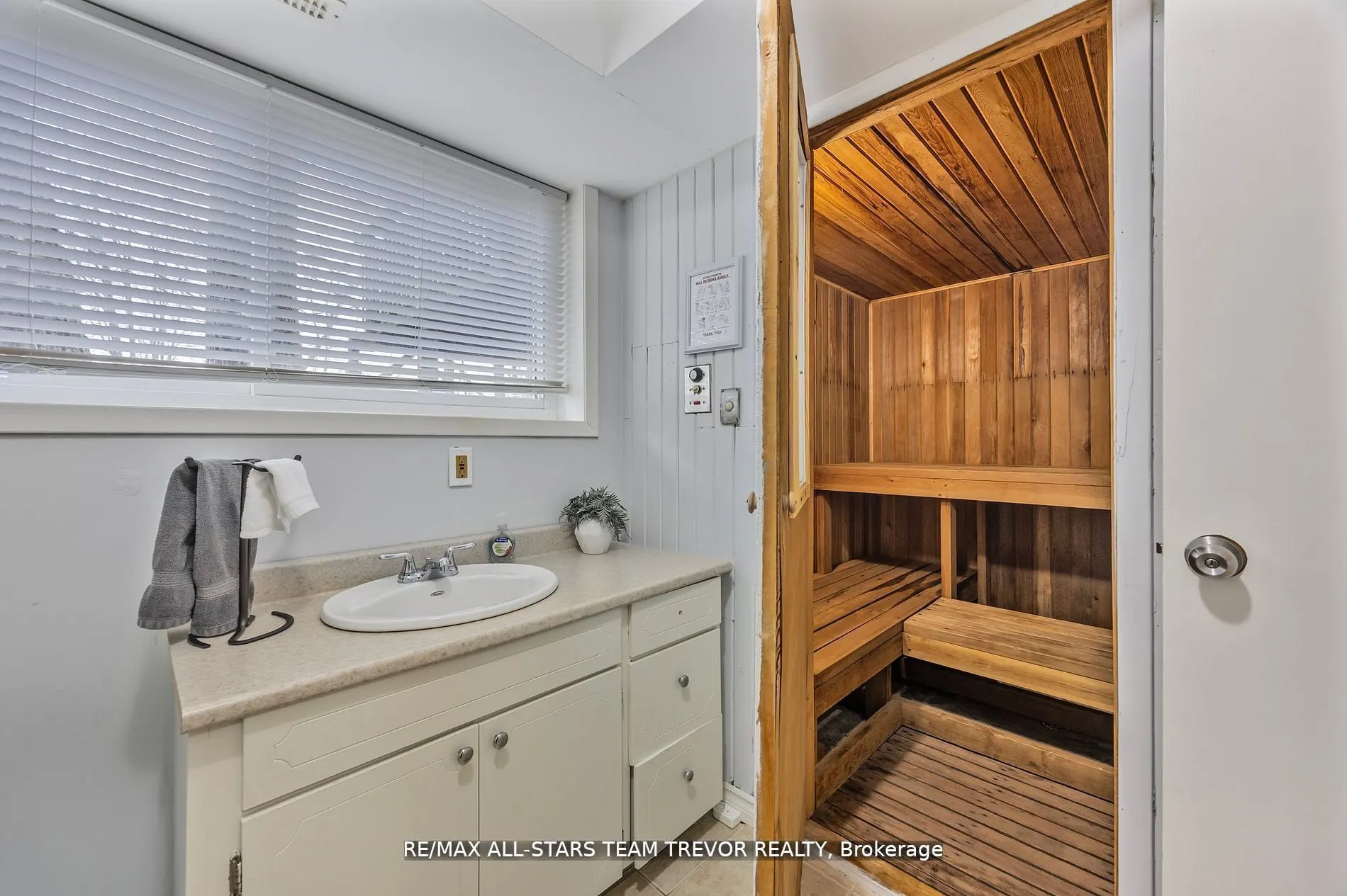 143 Chalet Crescent