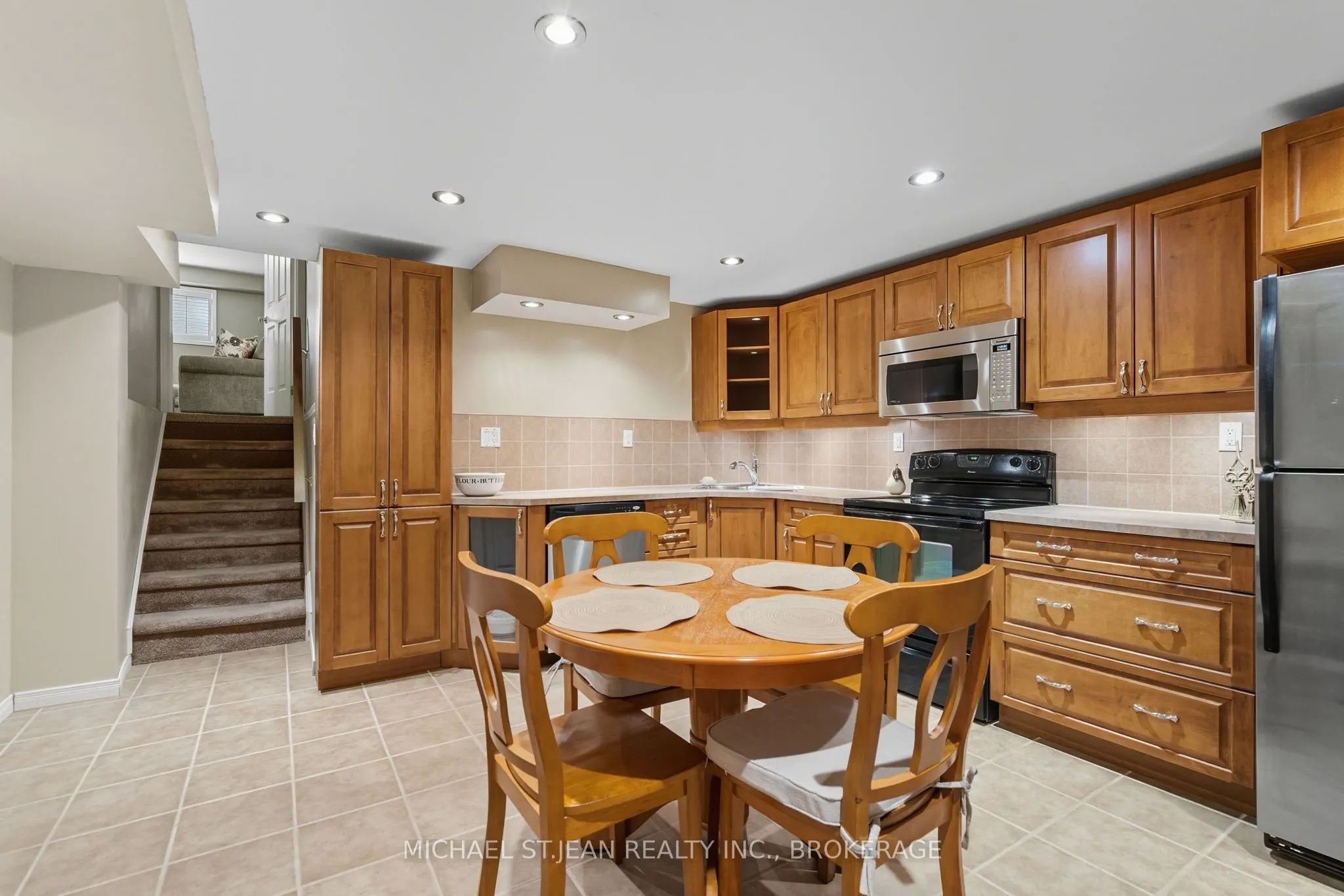 20 Diamond Court