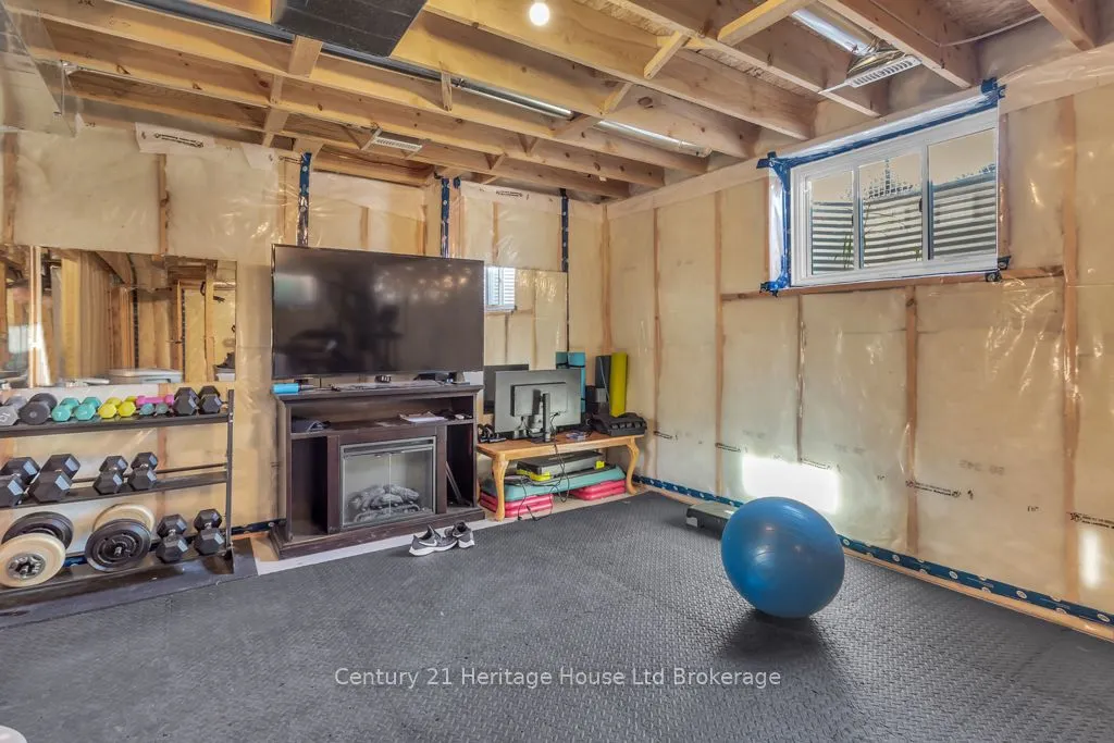 261 Wilson Avenue
