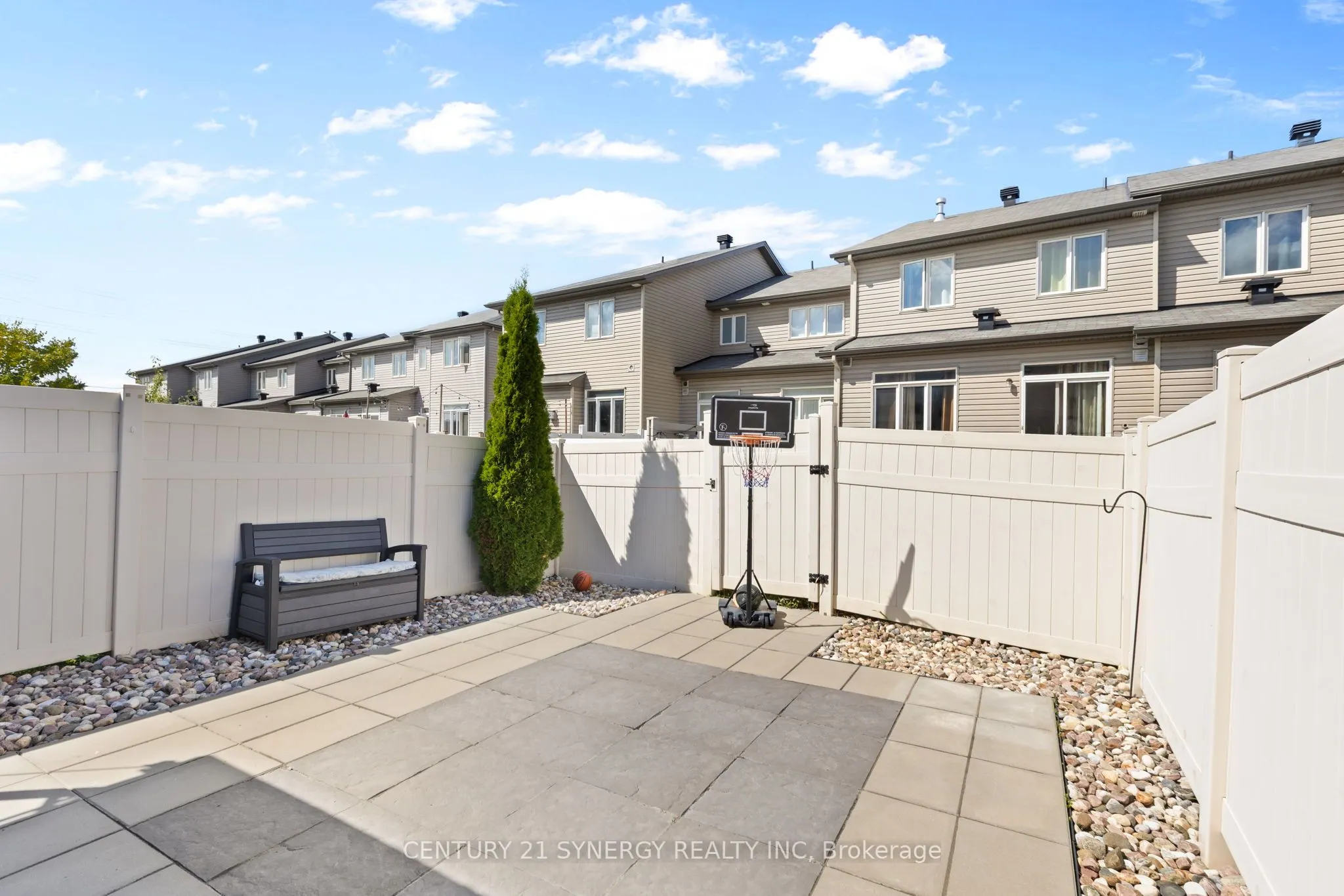 162 Popplewell Crescent