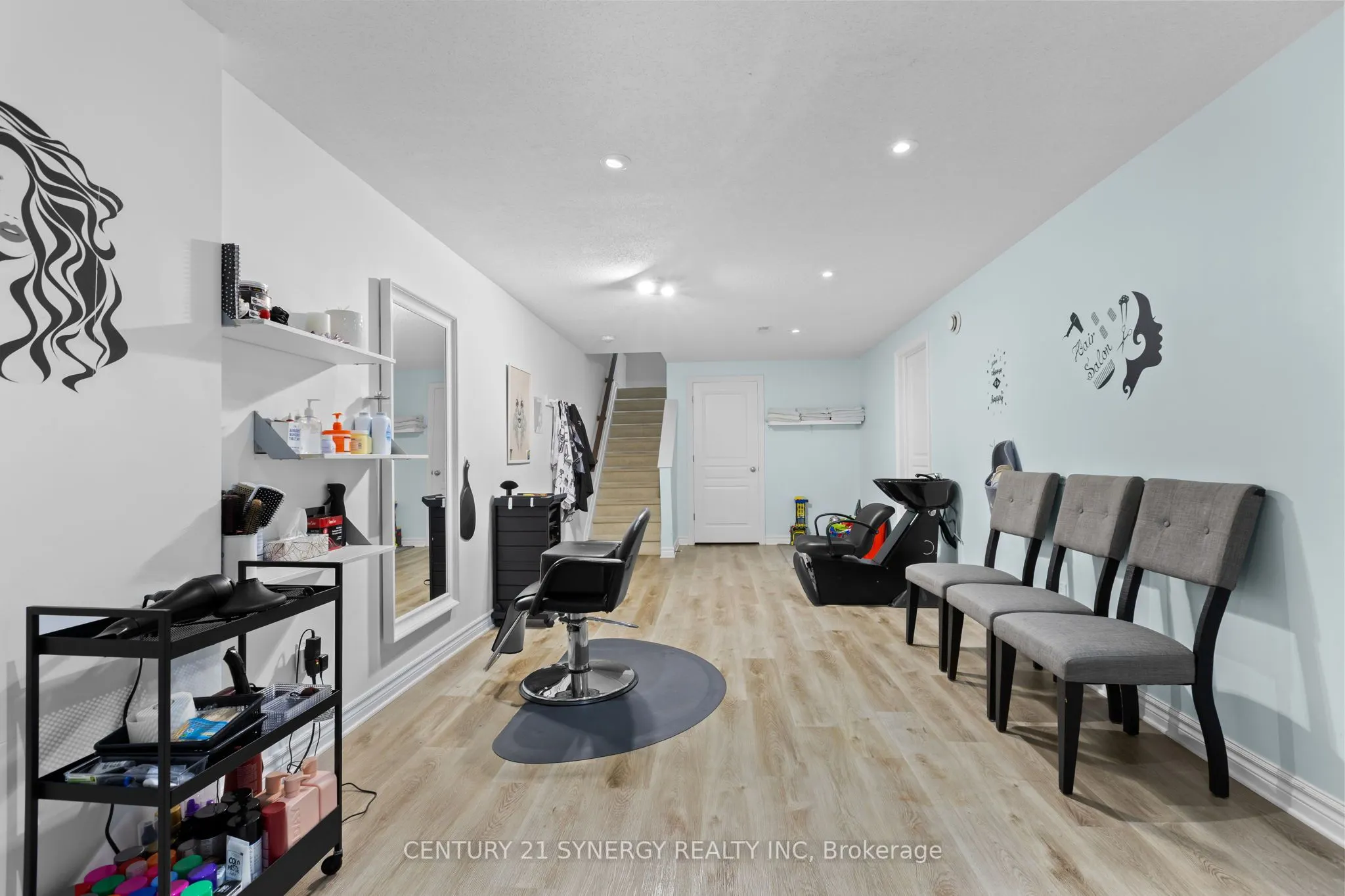 162 Popplewell Crescent