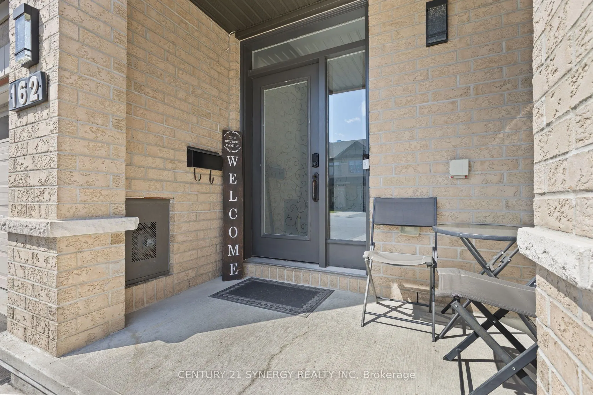 162 Popplewell Crescent