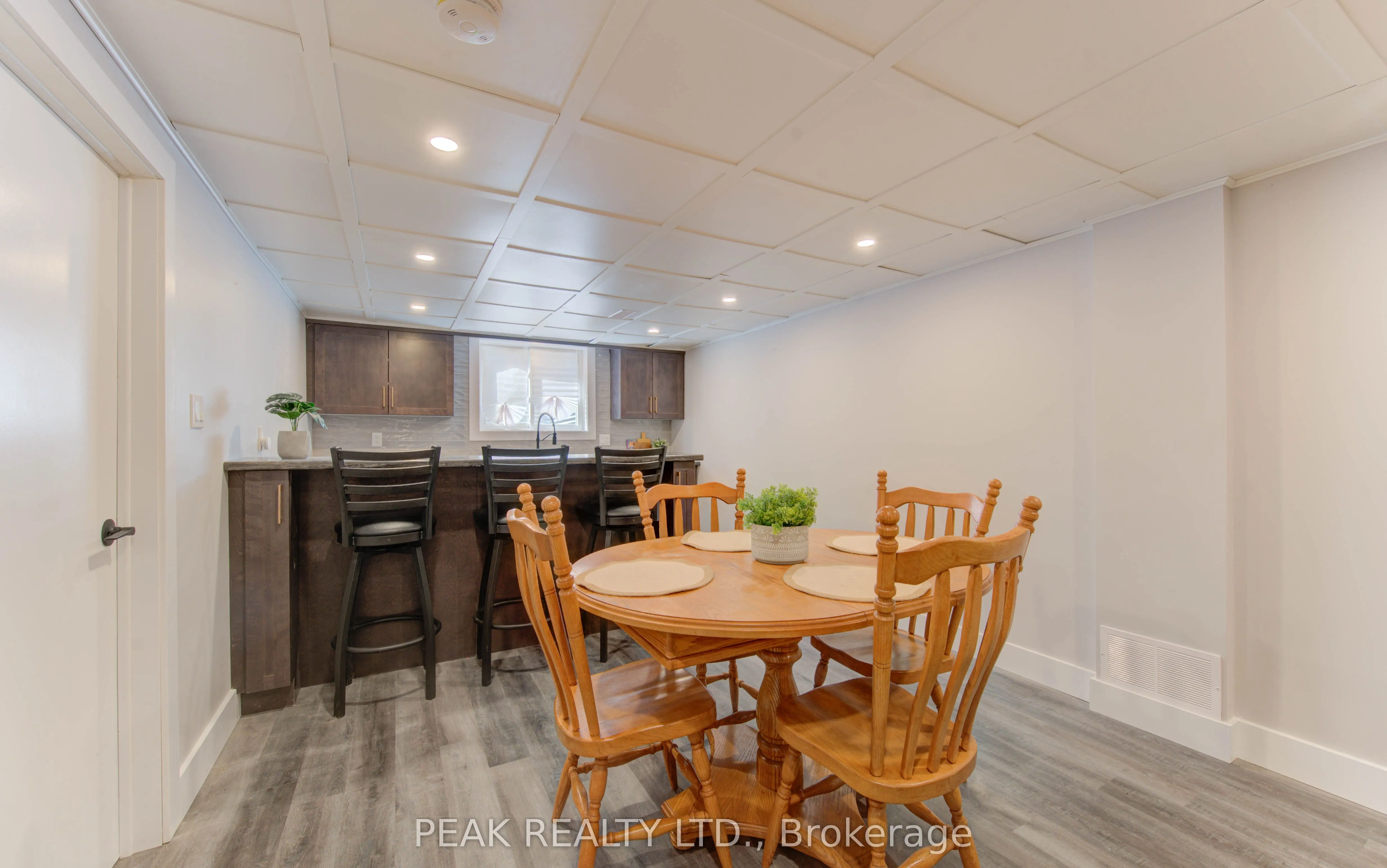 120 Trafalgar Avenue