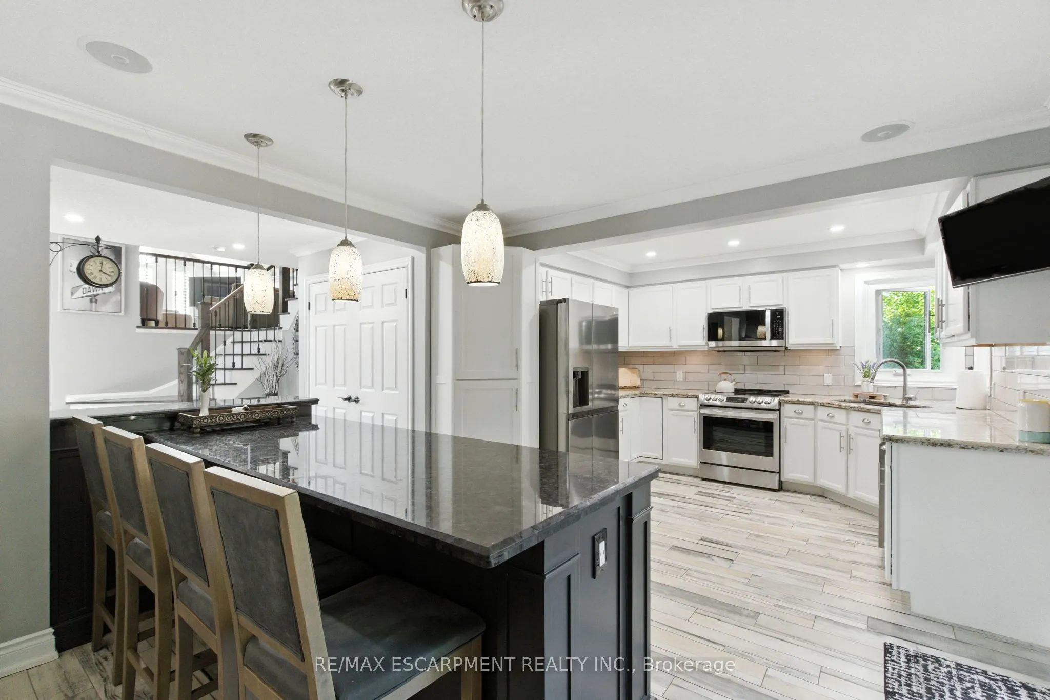 36 Pinecreek Road
