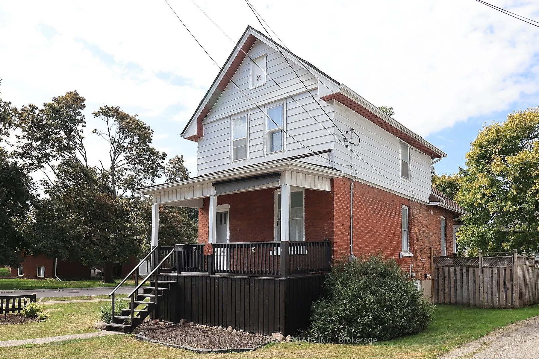 51 Albert Street S