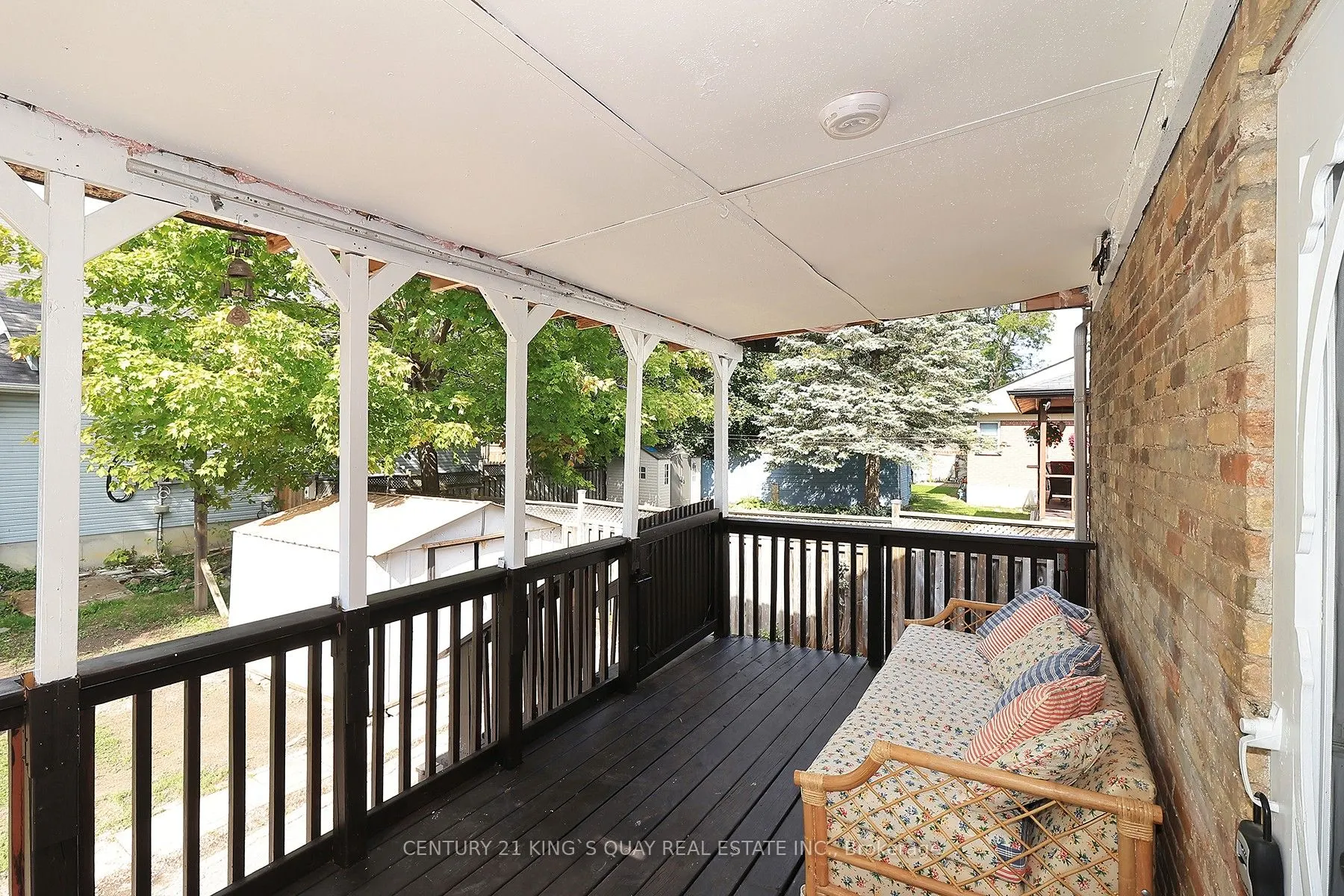 51 Albert Street S