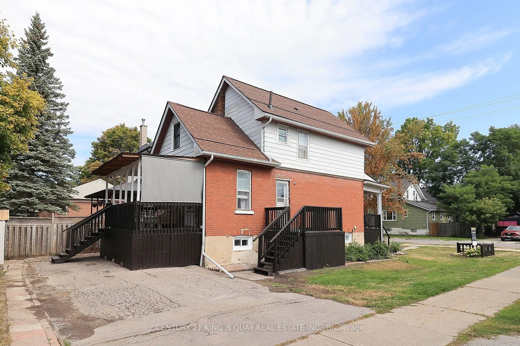 51 Albert Street S
