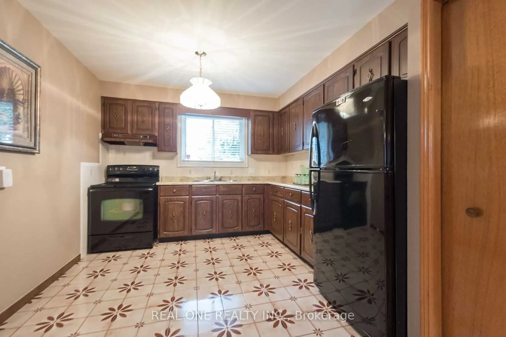71 Morgan Road, #Main