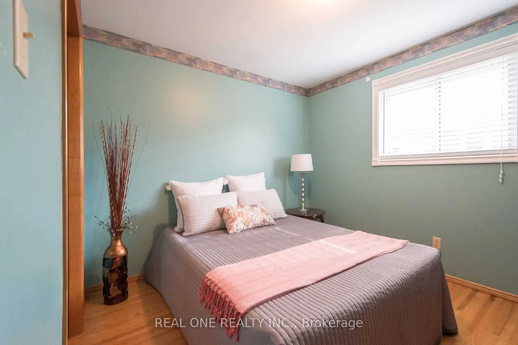 71 Morgan Road, #Main