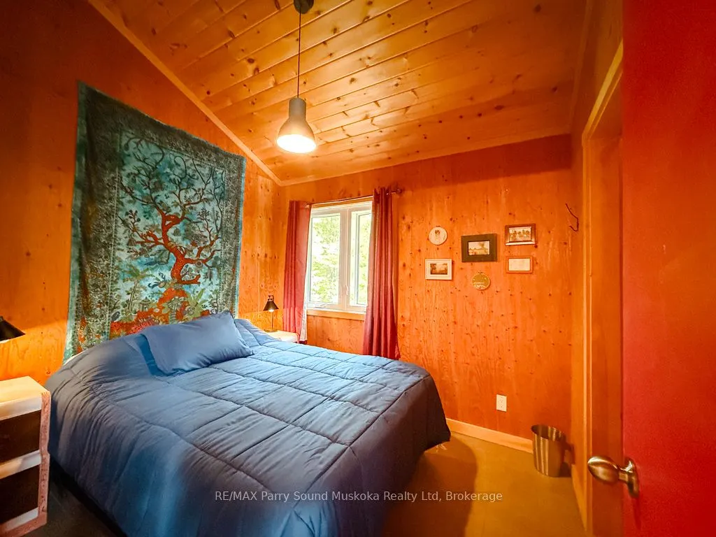 71 Crown Retreats Road