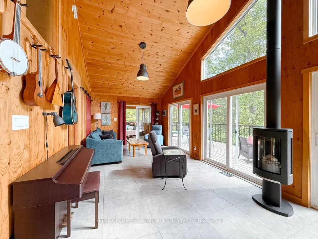 71 Crown Retreats Road