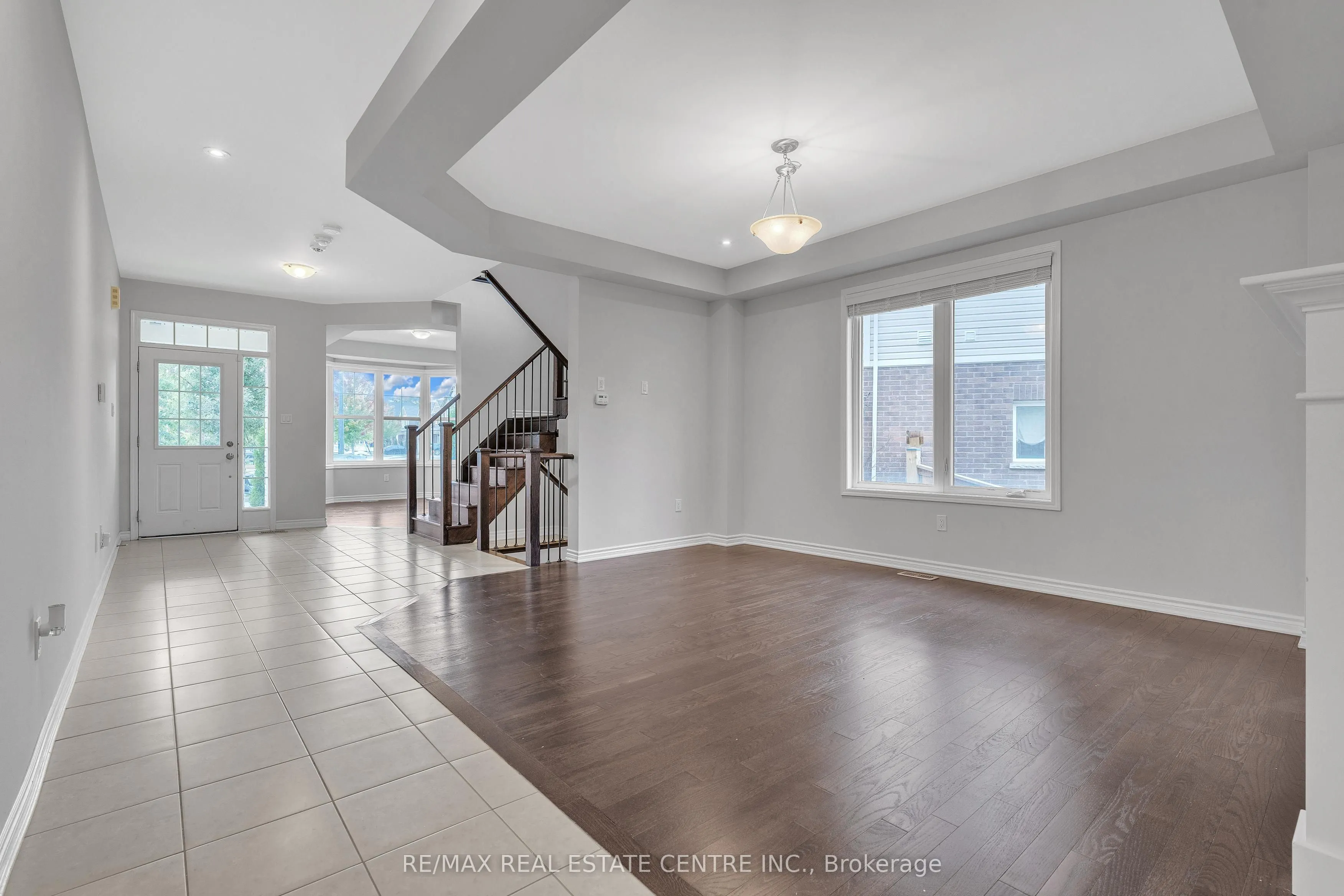 260 Shady Glen Crescent