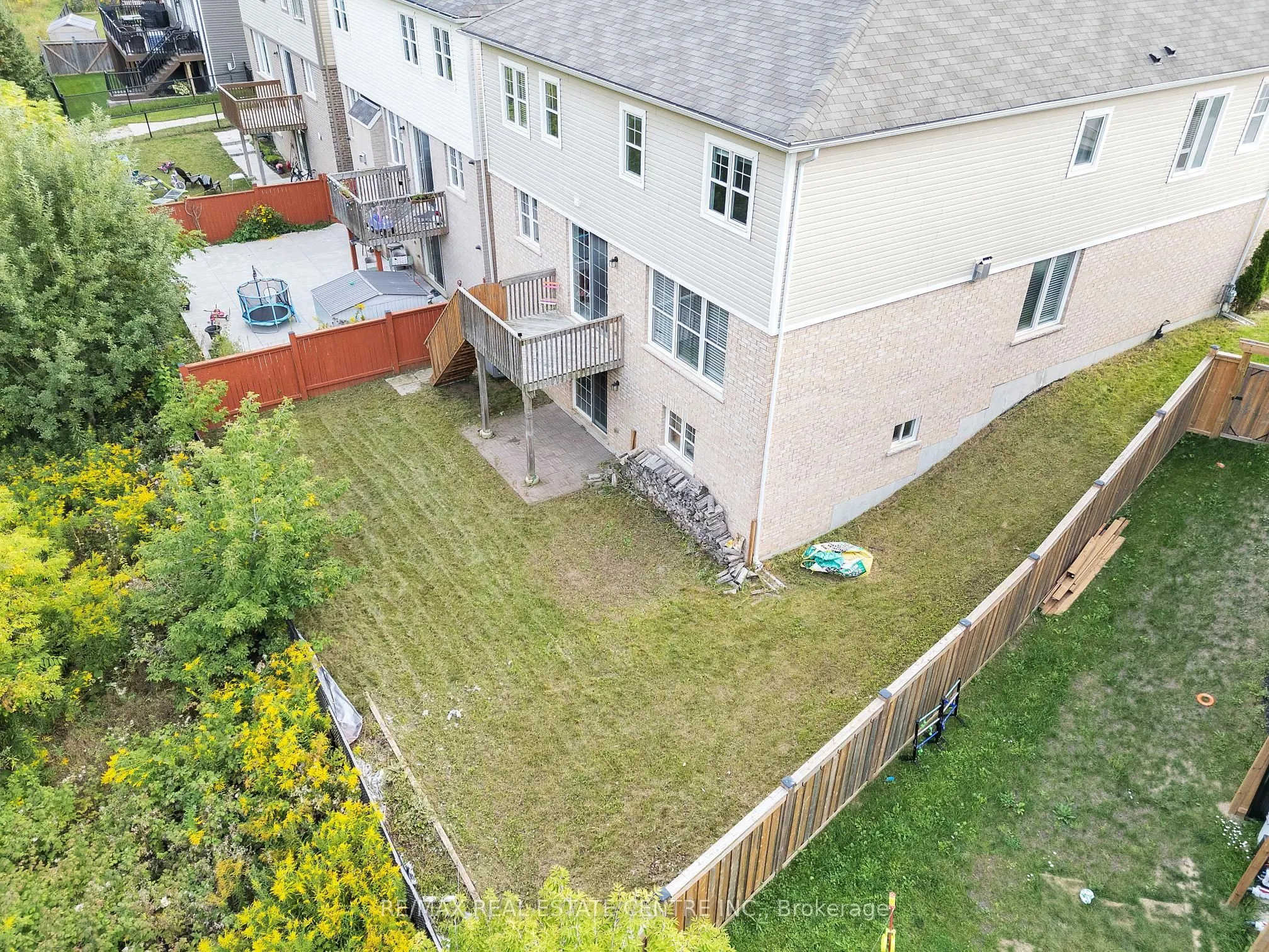 260 Shady Glen Crescent