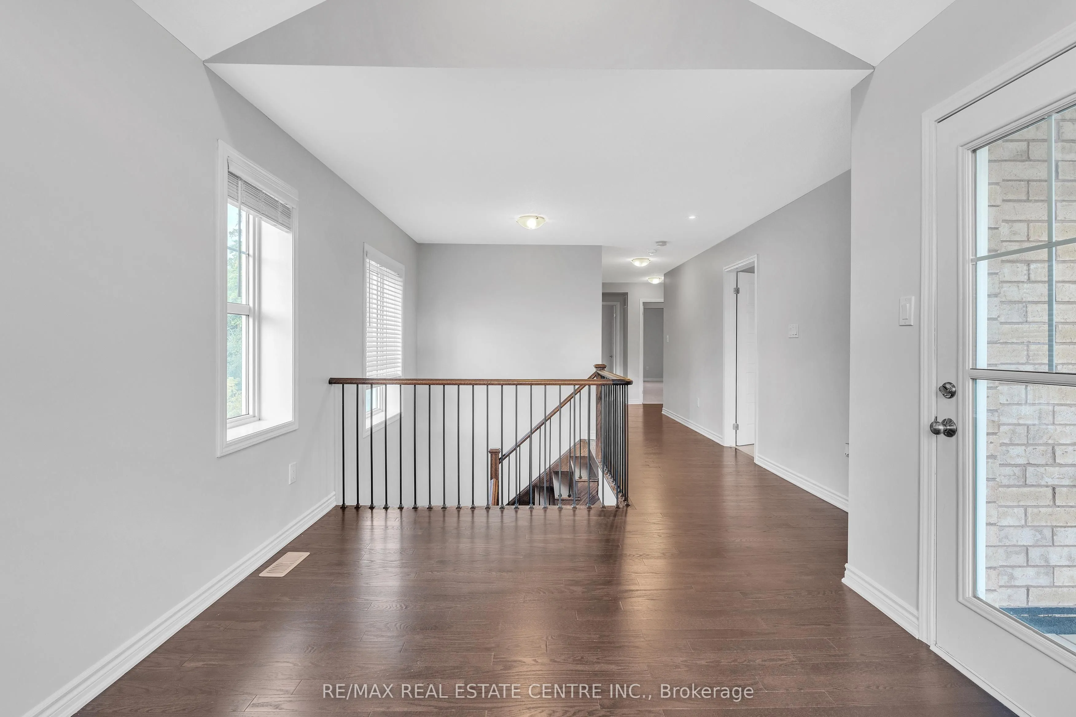 260 Shady Glen Crescent