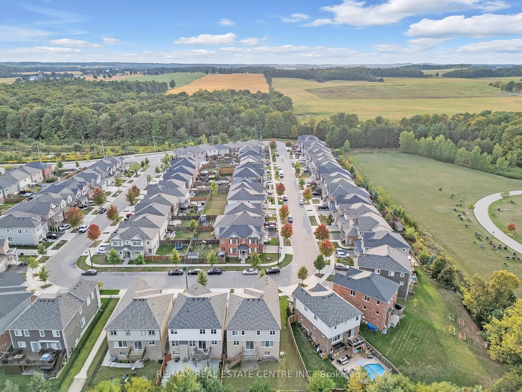 260 Shady Glen Crescent