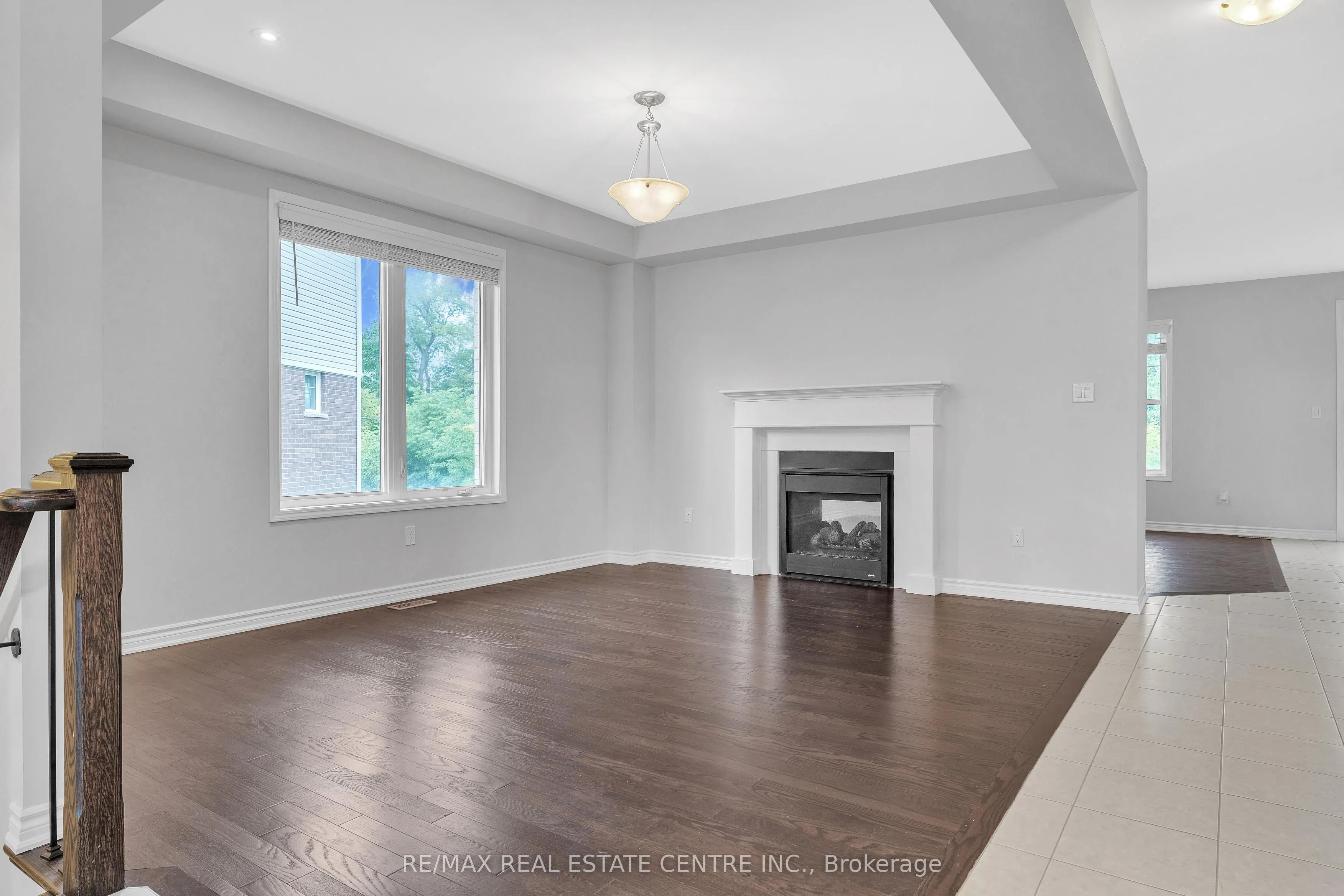 260 Shady Glen Crescent