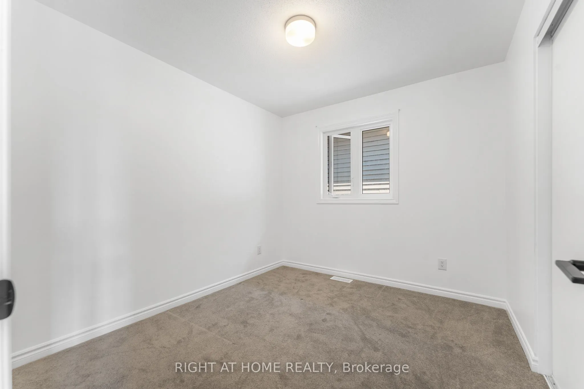 47 Mudminnow Crescent