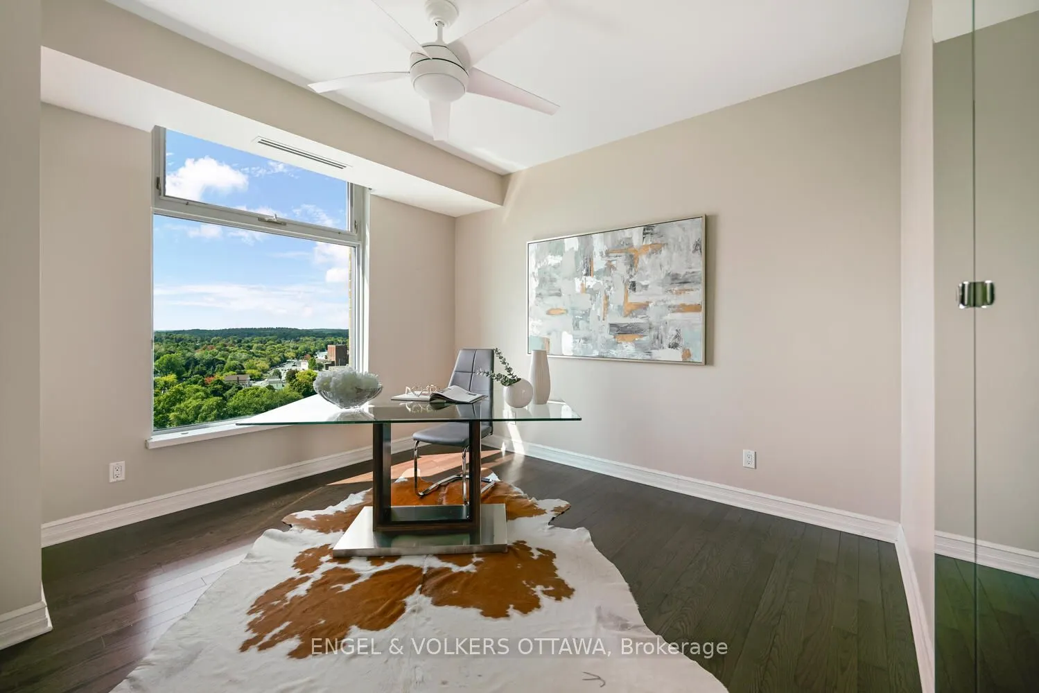 15 St Andrew Street, #1702