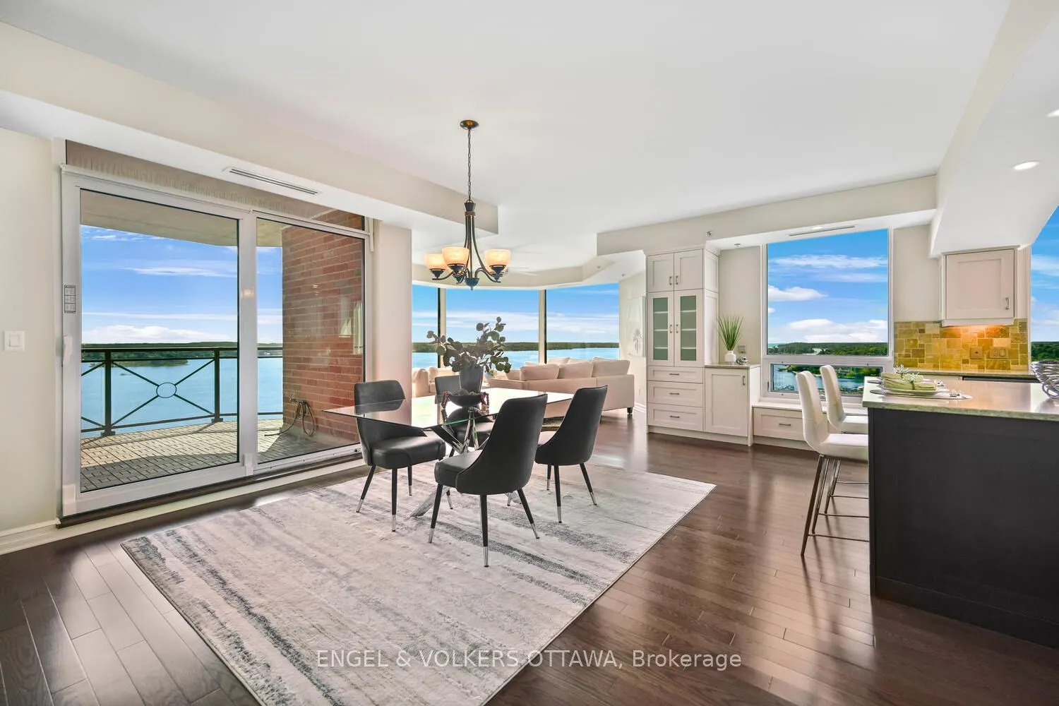 15 St Andrew Street, #1702