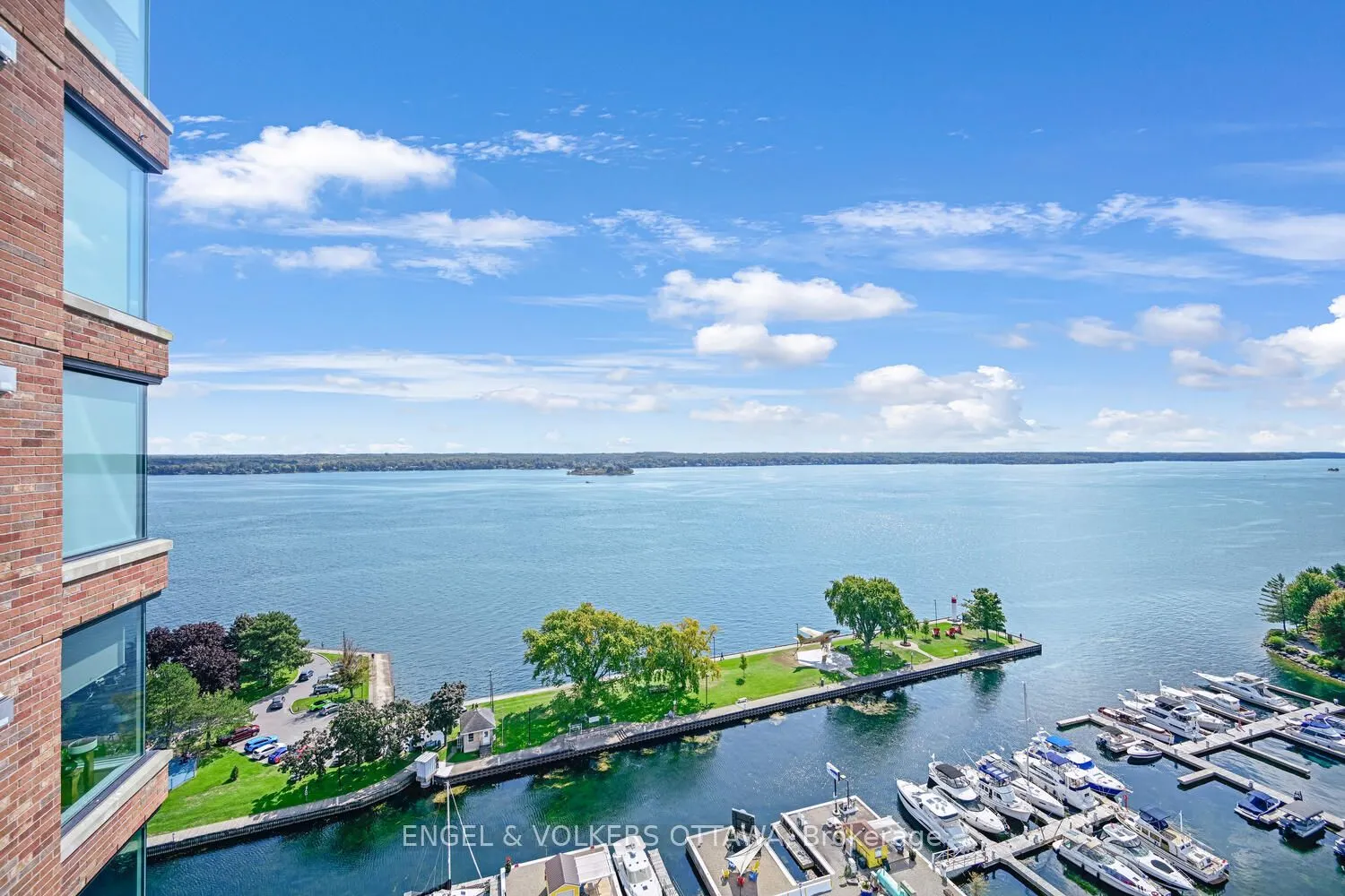 15 St Andrew Street, #1702