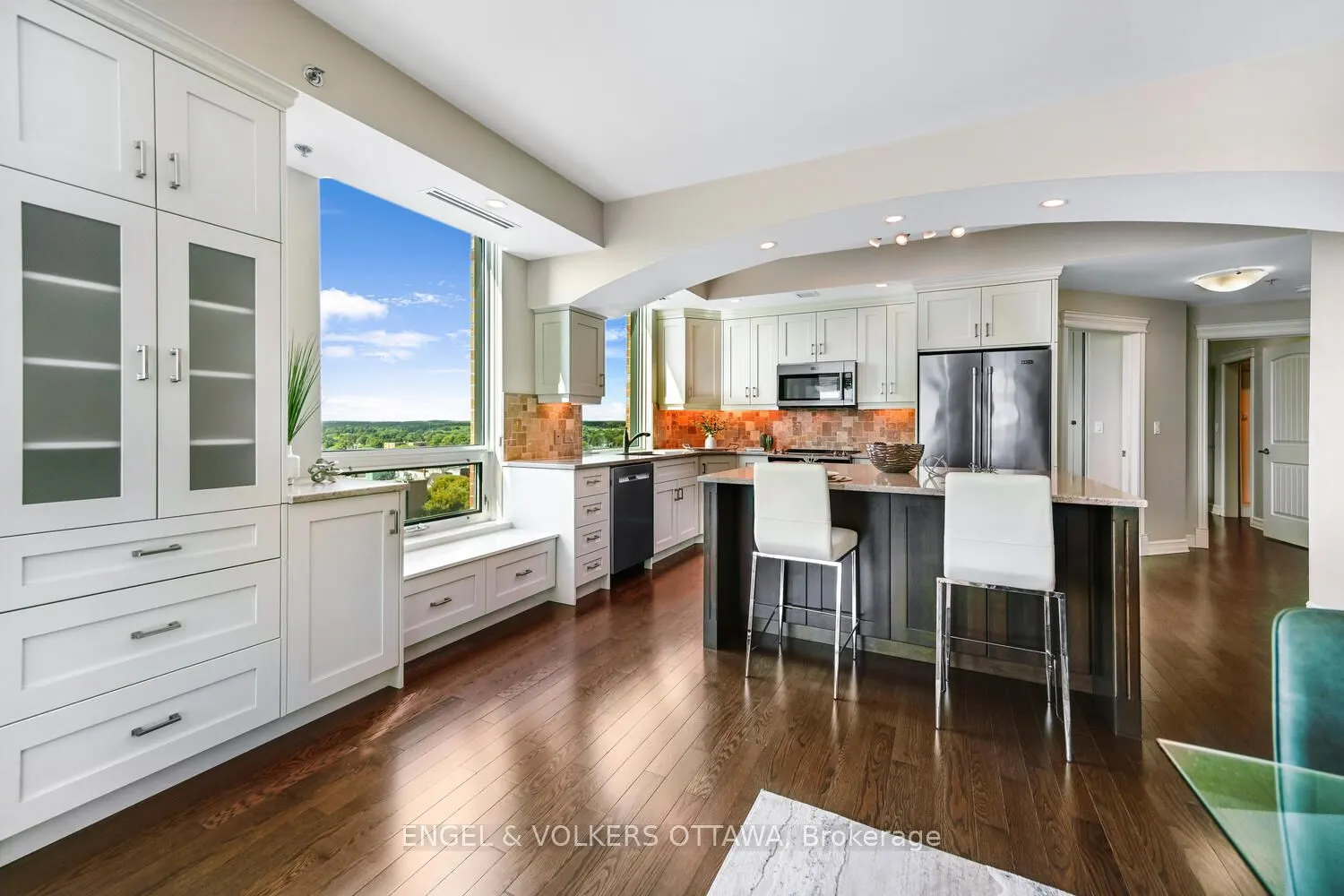 15 St Andrew Street, #1702