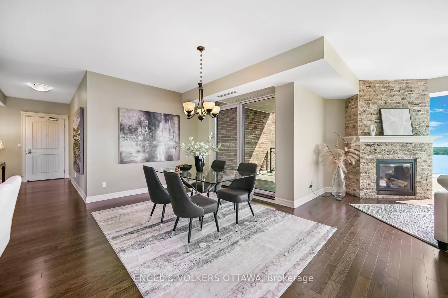 15 St Andrew Street, #1702