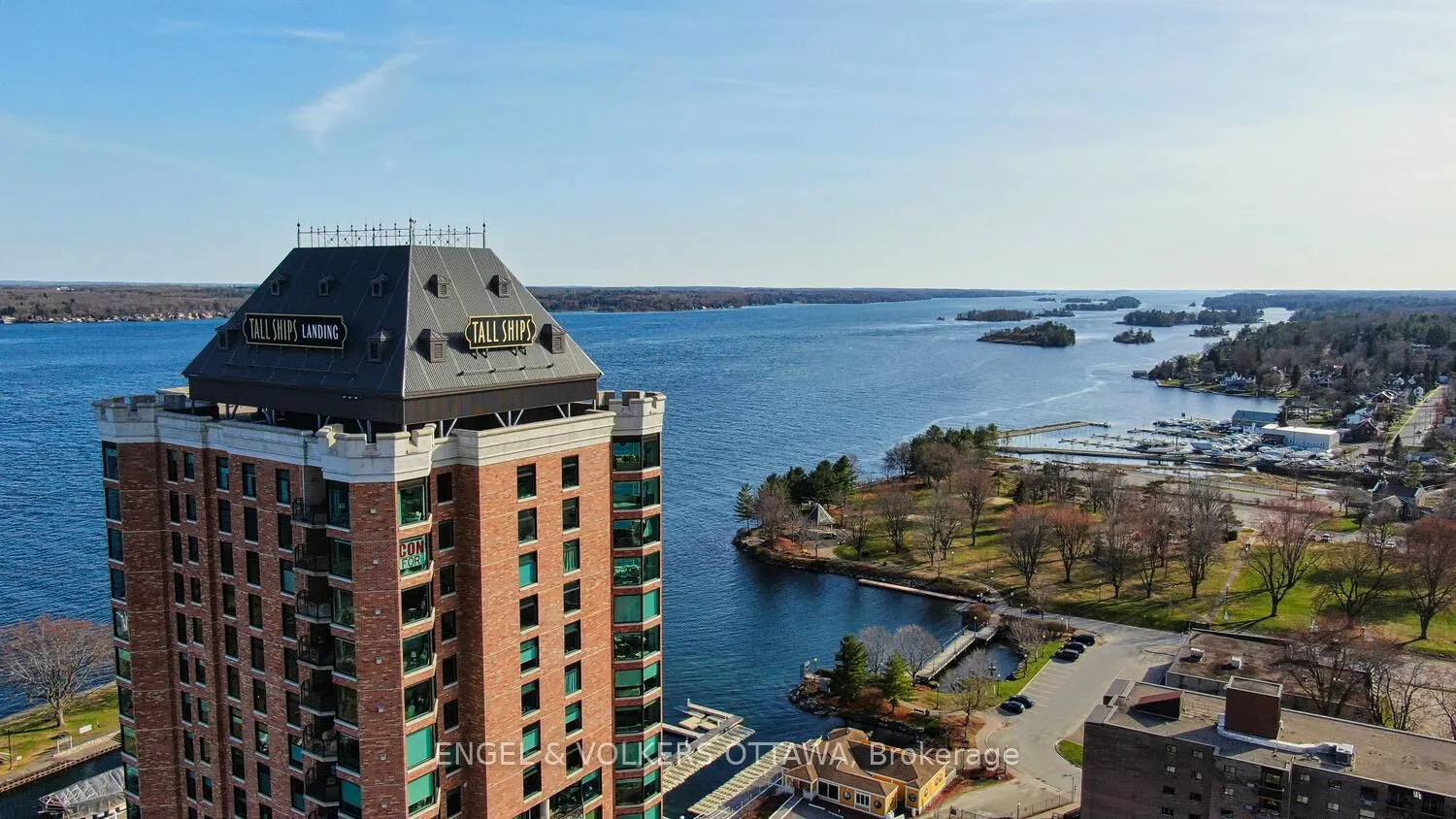 15 St Andrew Street, #1702