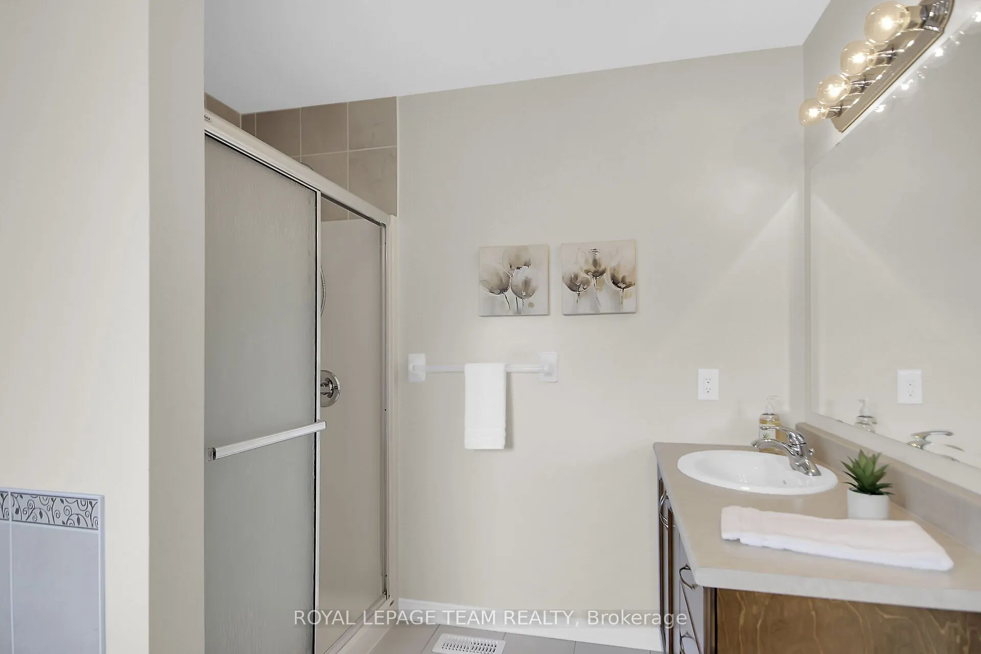 1464 Carronbridge Circle