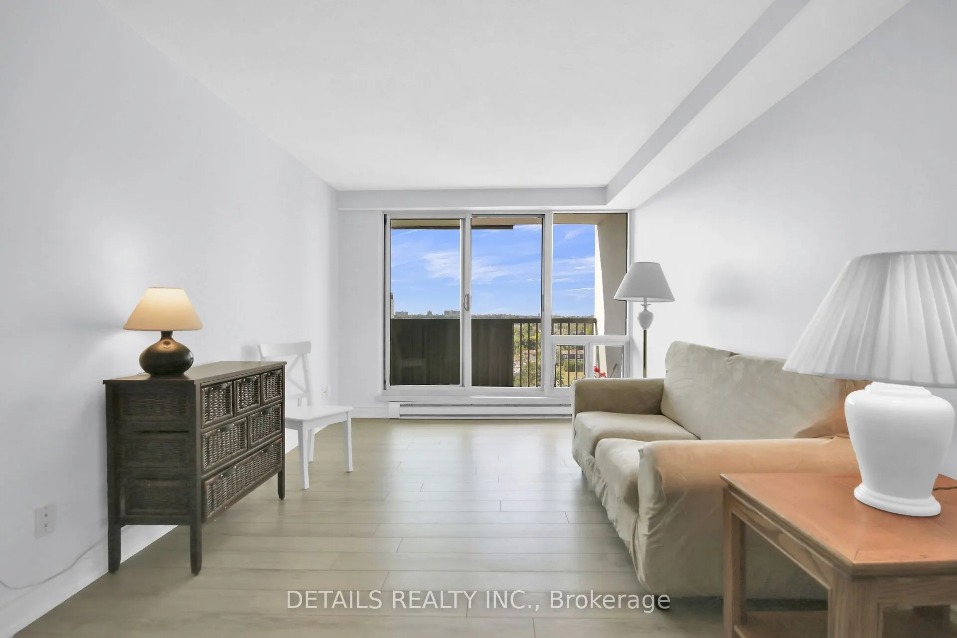 1380 Prince Of Wales Drive, #803