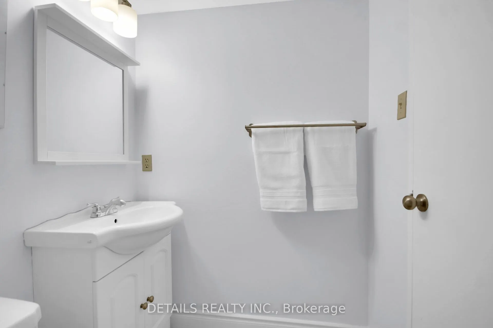1380 Prince Of Wales Drive, #803