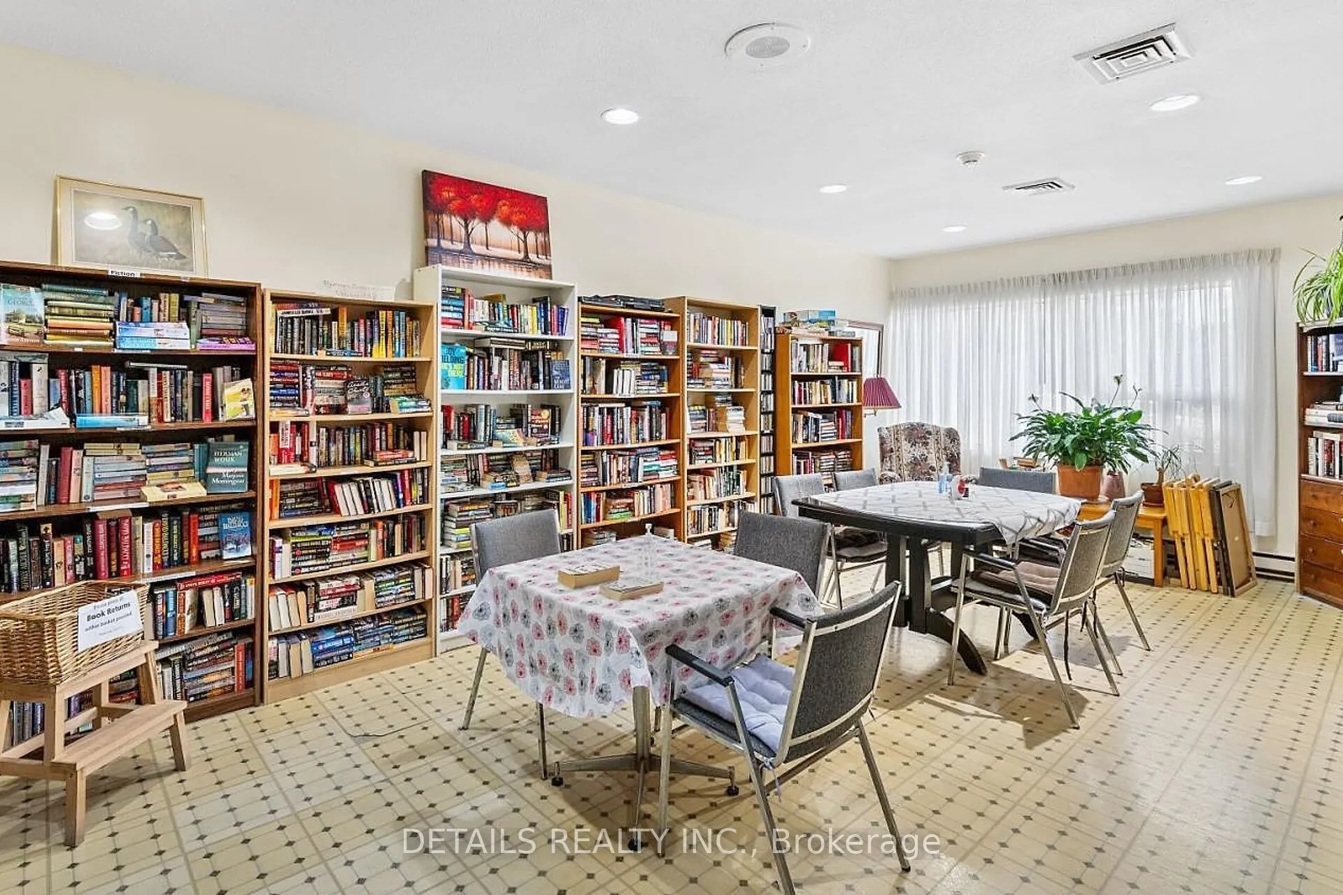 1380 Prince Of Wales Drive, #803
