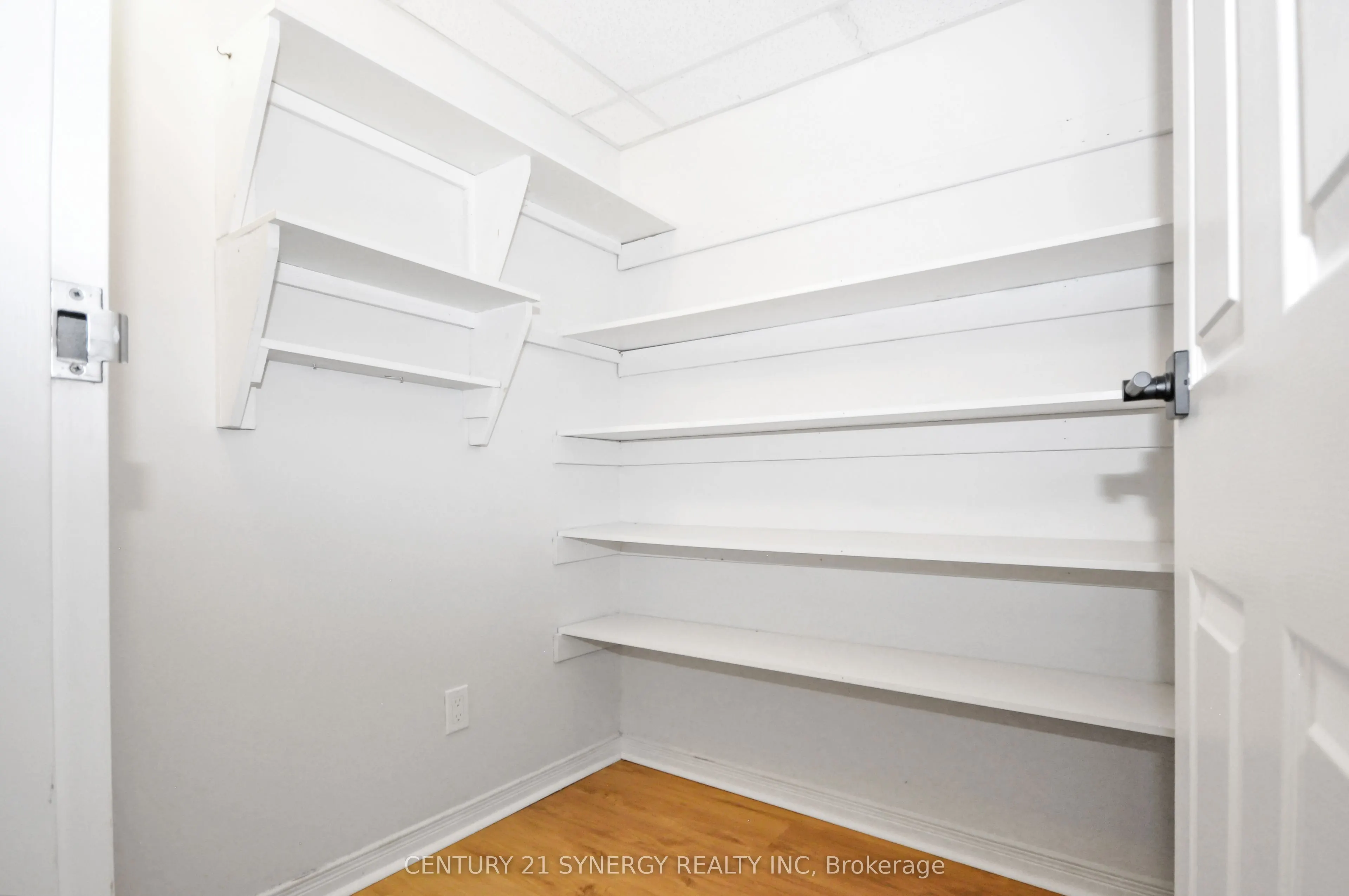 330 Centrum Boulevard, #505