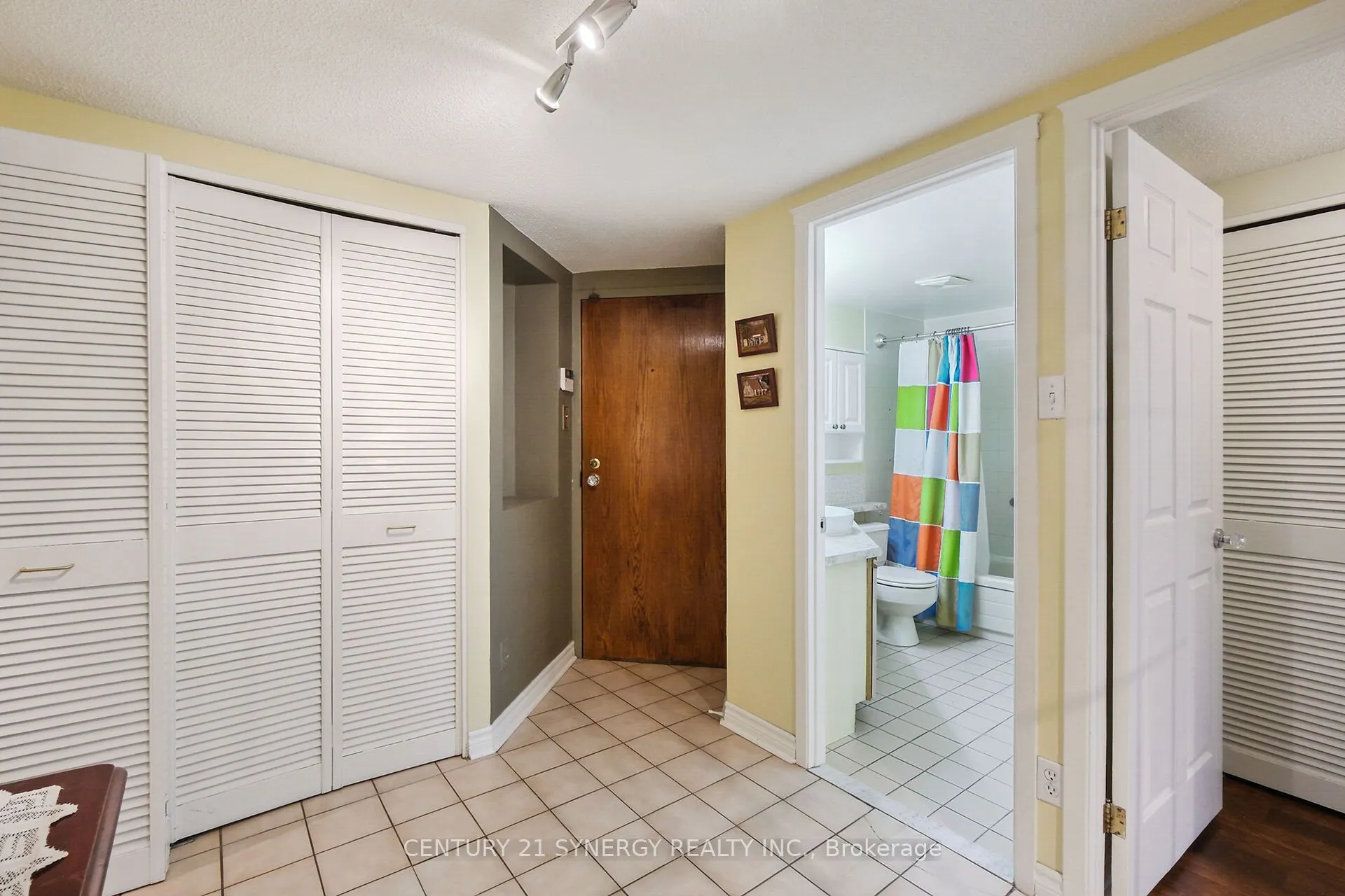295 Gilmour Street, #104